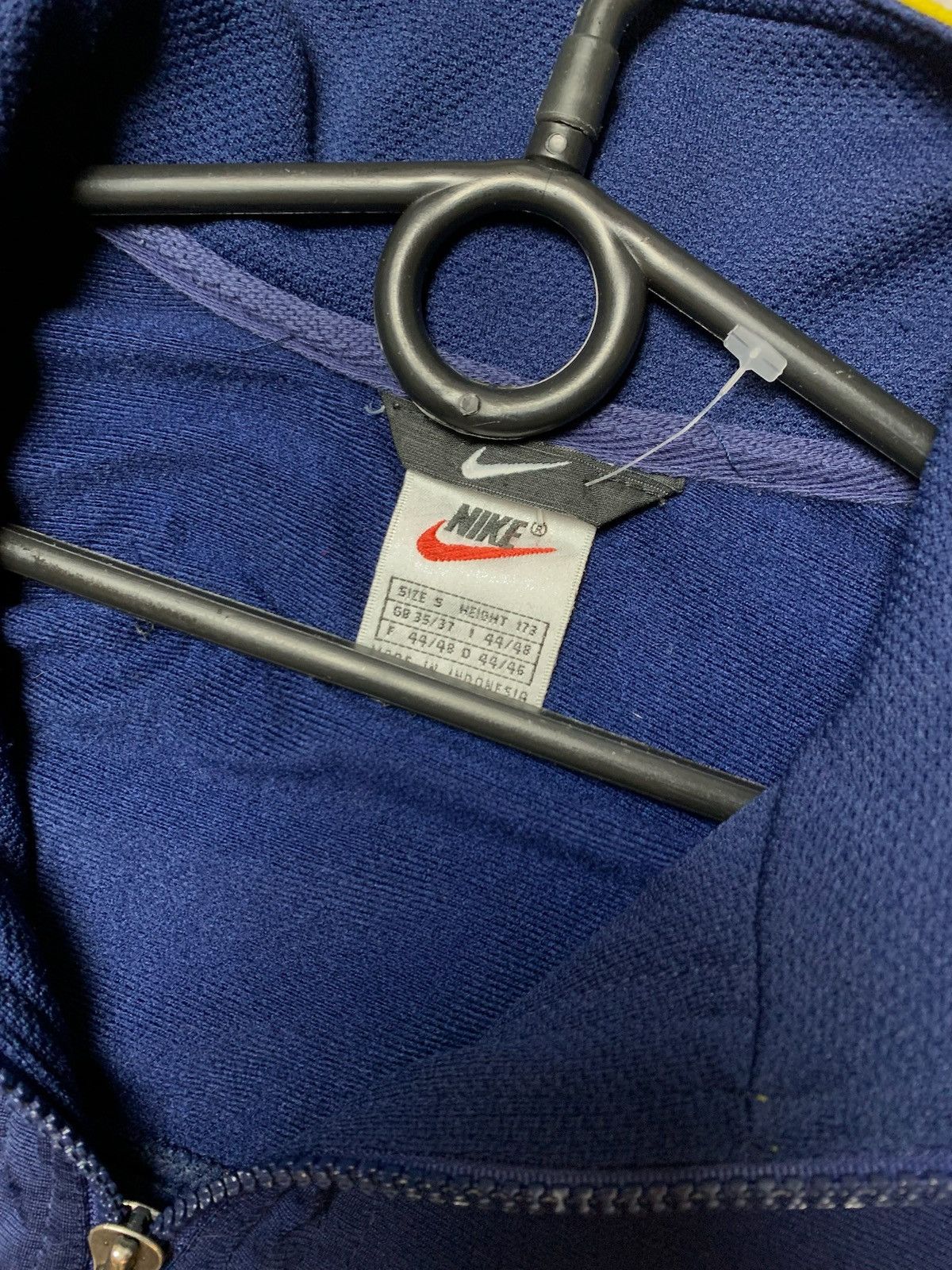Vintage Vintage Nike track jacket size S big logo swoosh Size US S / EU 44-46 / 1 - 4 Thumbnail