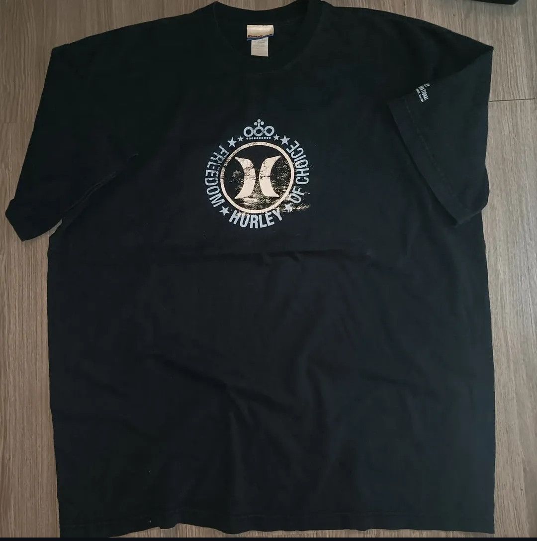 Hurley 2️⃣0️⃣0️⃣0️⃣ HURLEY International00s t-shirts Size US XL / EU 56 / 4 - 1 Thumbnail