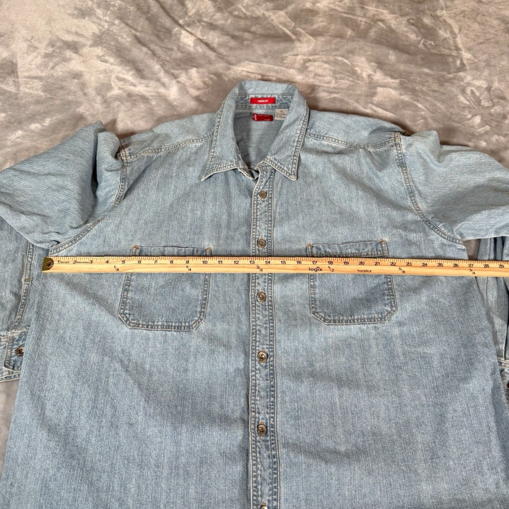 Levi's VINTAGE Levi's Red Tab Denim Shirt XL Tall Fit Light Wash Relaxed Casual Pockets Retro Mens Size US XL / EU 56 / 4 - 7 Thumbnail