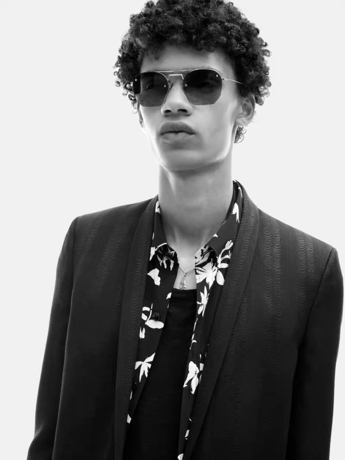 Saint Laurent Paris Saint Laurent (SLP) 21SS Runway Wild Orchid Print Silk Shirt Size US XL / EU 56 / 4 - 8 Thumbnail
