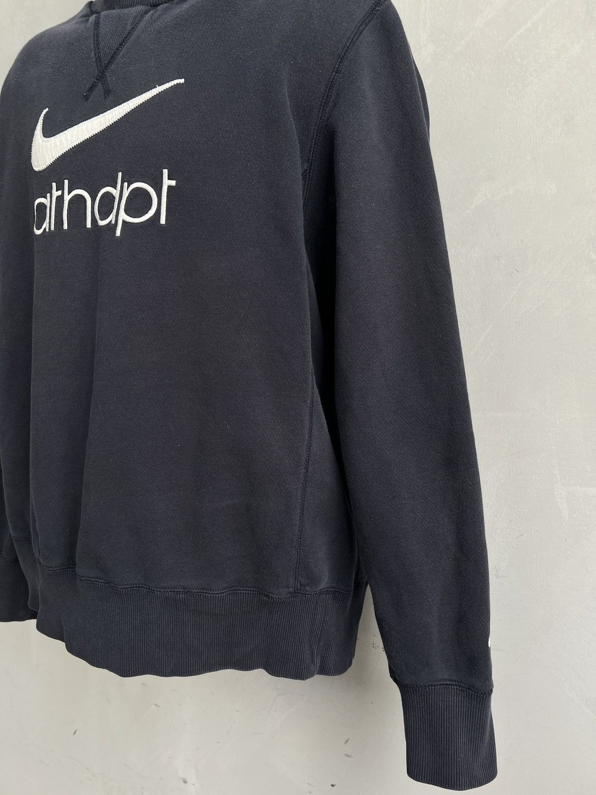 Nike Nike vintage athletic Dept. Big swoosh retro sweatshirt Size US L / EU 52-54 / 3 - 4 Thumbnail