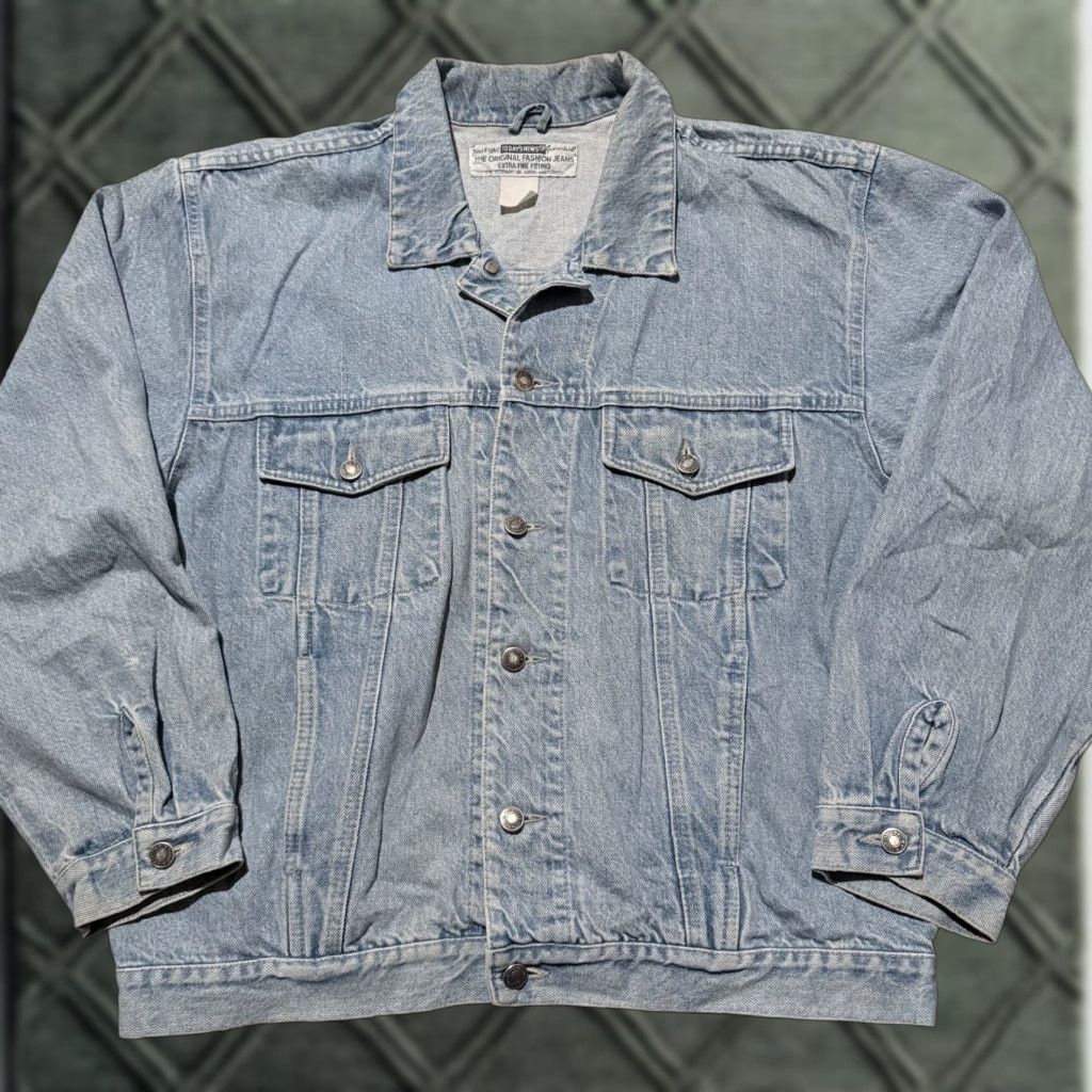 Etro Vintage Today's News Trucker Jacket Men Blue Light Wash Denim Retro Classic Jacket Size US L / EU 52-54 / 3 - 1 Thumbnail