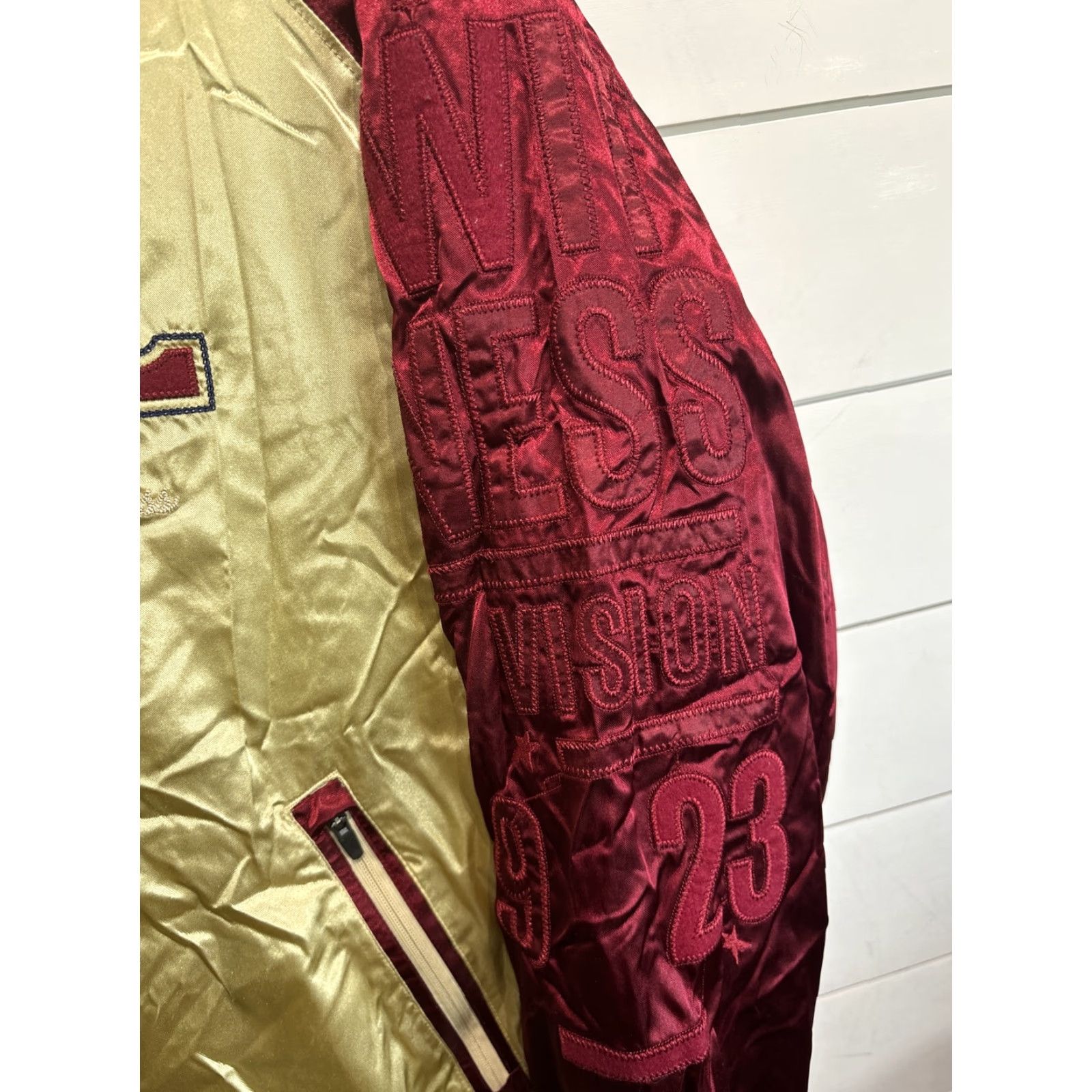 Nike Nike Witness X Lebron James LBJ 23 Fate Loves The Fearless Satin Jacket Bomber Jacket Men L Gold Size US L / EU 52-54 / 3 - 4 Thumbnail