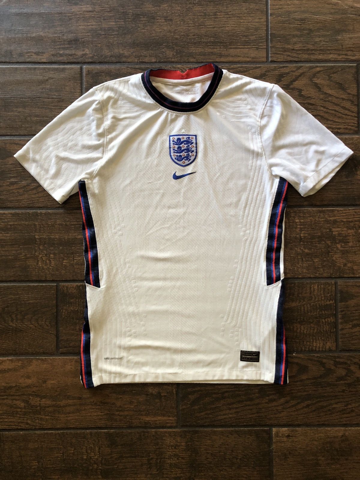 Nike Player issue jersey nike England Size US S / EU 44-46 / 1 - 1 Thumbnail