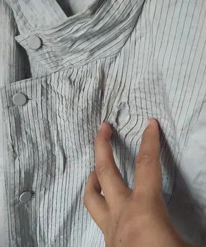 Issey Miyake Vintage 80's Issey Miyake Asymmetrical Button Shirt Archival Size US S / EU 44-46 / 1 - 9 Thumbnail