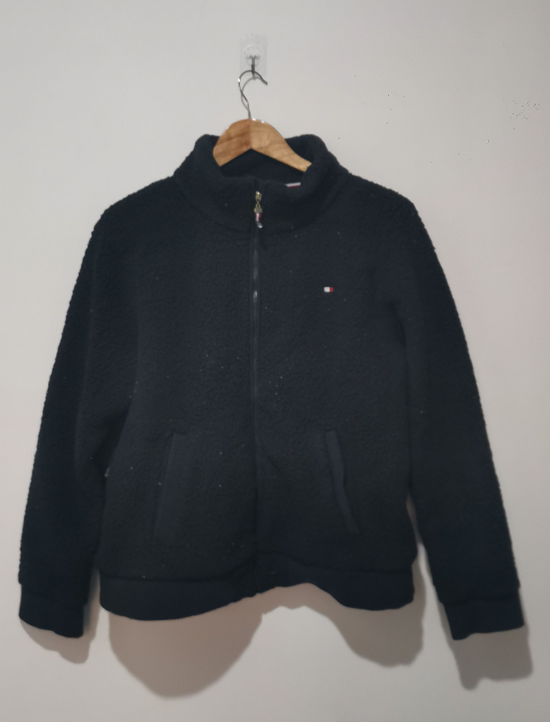 Tommy Hilfiger Black Fleece Jacket-Streetwear Essential M