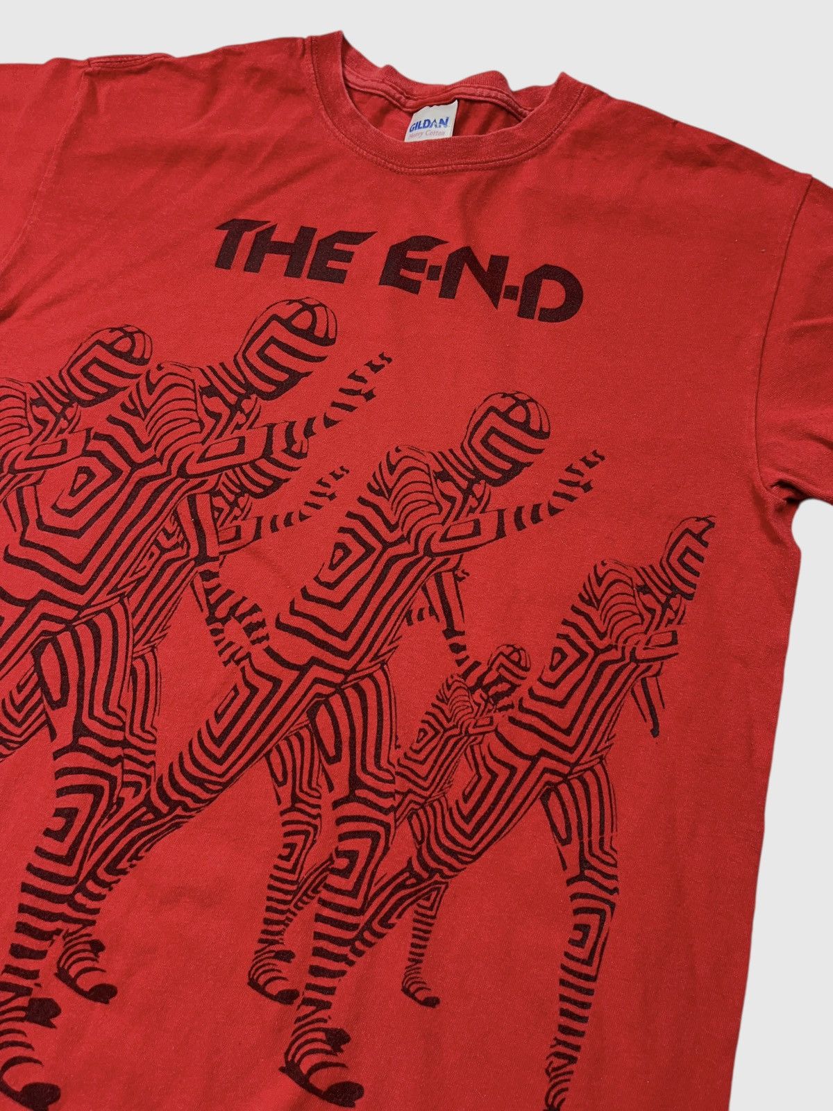 Band Tees × Rap Tees × Vintage Vintage 2009 The Black Eyes Peas The E.N.D. T-shirt Size US M / EU 48-50 / 2 - 3 Thumbnail