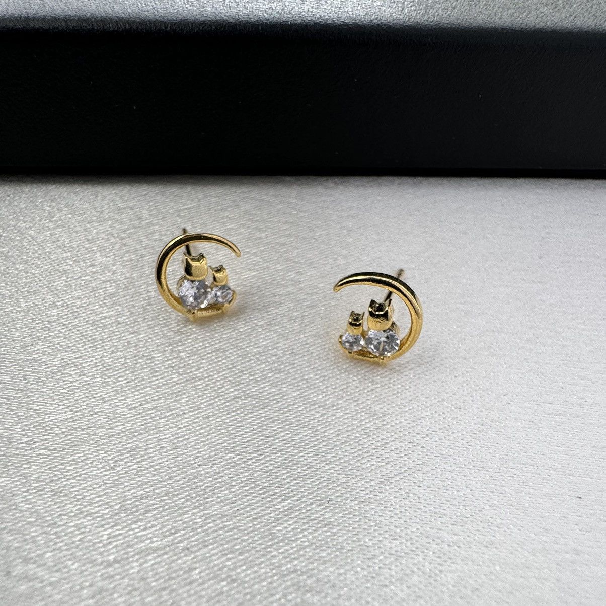 Designer Small CZ Moon Cat Stud Earrings for Women Size ONE SIZE - 2 Thumbnail