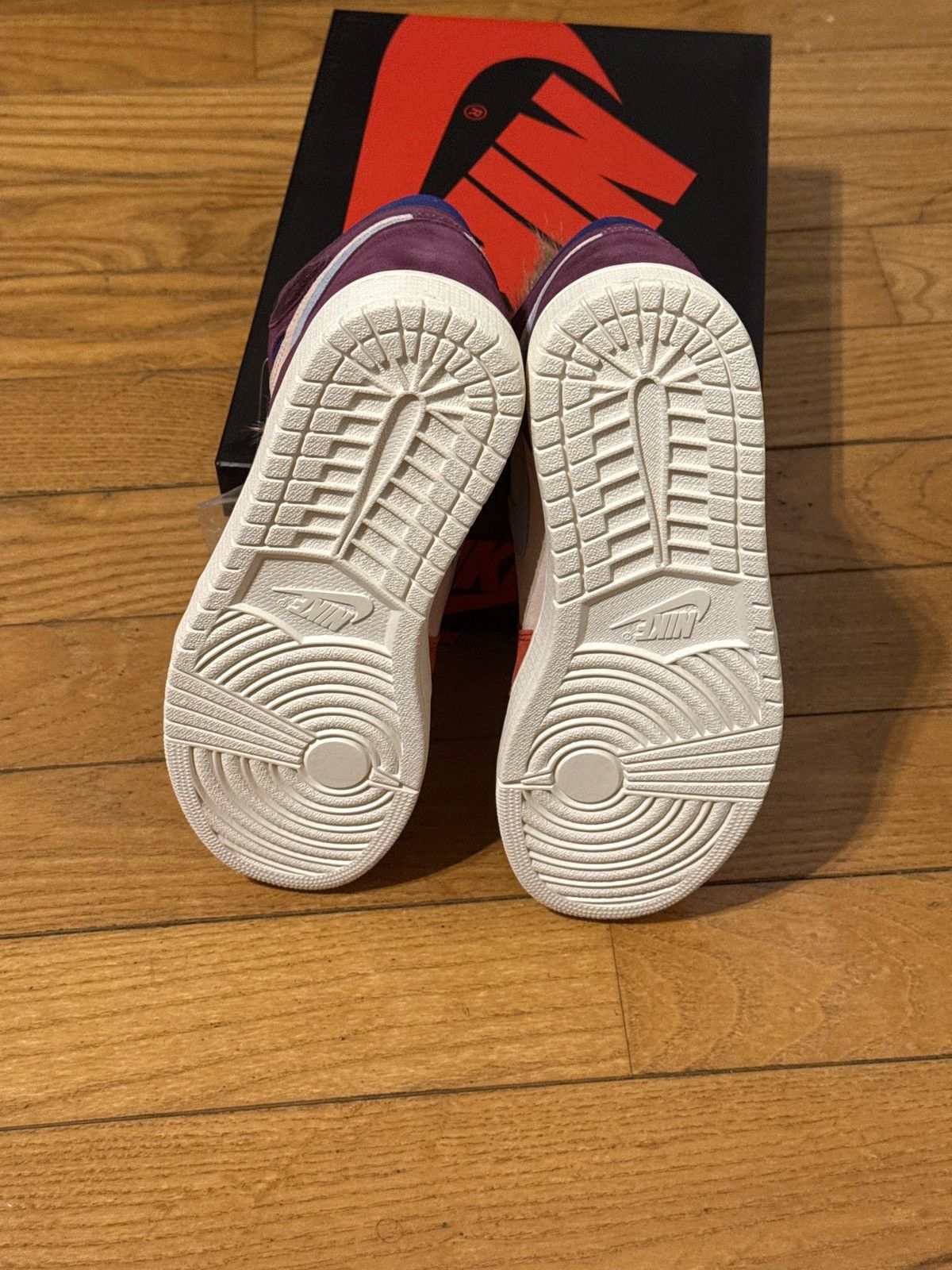 Nike WMNS Air Jordan 1 HIGH OG NRG Size US 9.5 / IT 39.5 - 5 Thumbnail