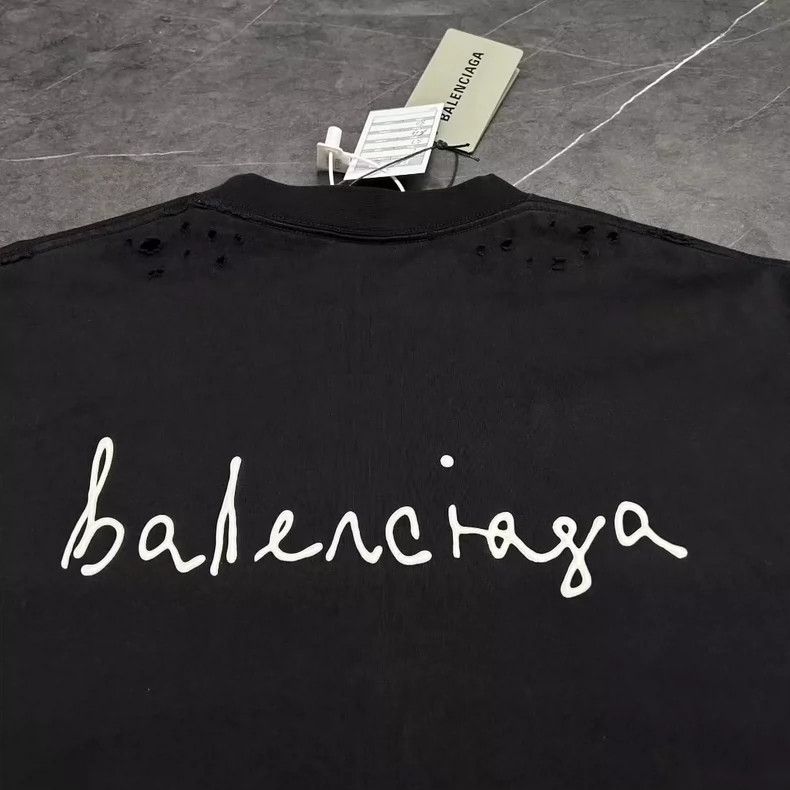 Balenciaga Balenciaga Short sleeves with cursive letters on the back Size US L / EU 52-54 / 3 - 3 Thumbnail