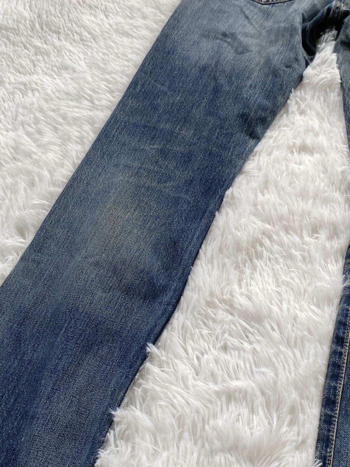 Levi's 🔥BINDING NOW🔥Vintage Levi’s 501 Distressed Jeans Button-fly Size US 30 / EU 46 - 17 Thumbnail