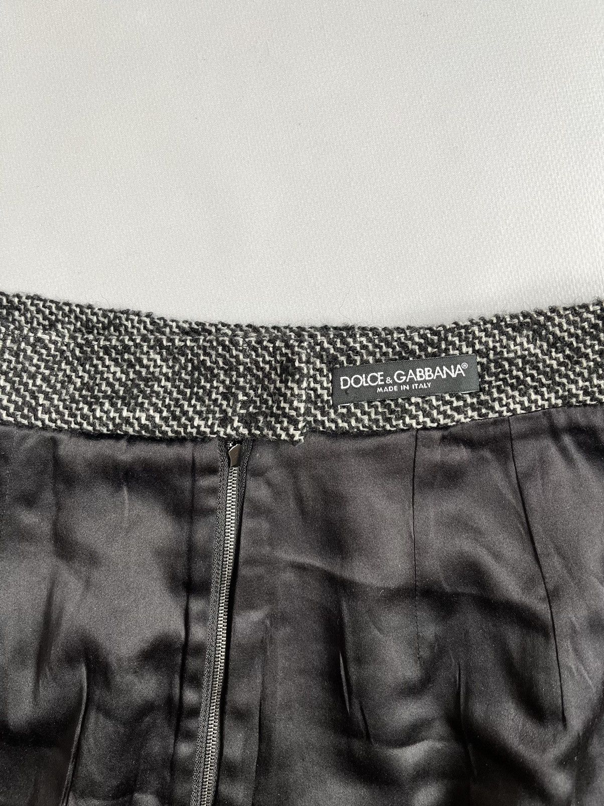 Designer × Dolce & Gabbana Dolce & Gabbana Women Grey Knit Lace Pencil Skirt Size 30" / US 8 / IT 44 - 9 Thumbnail