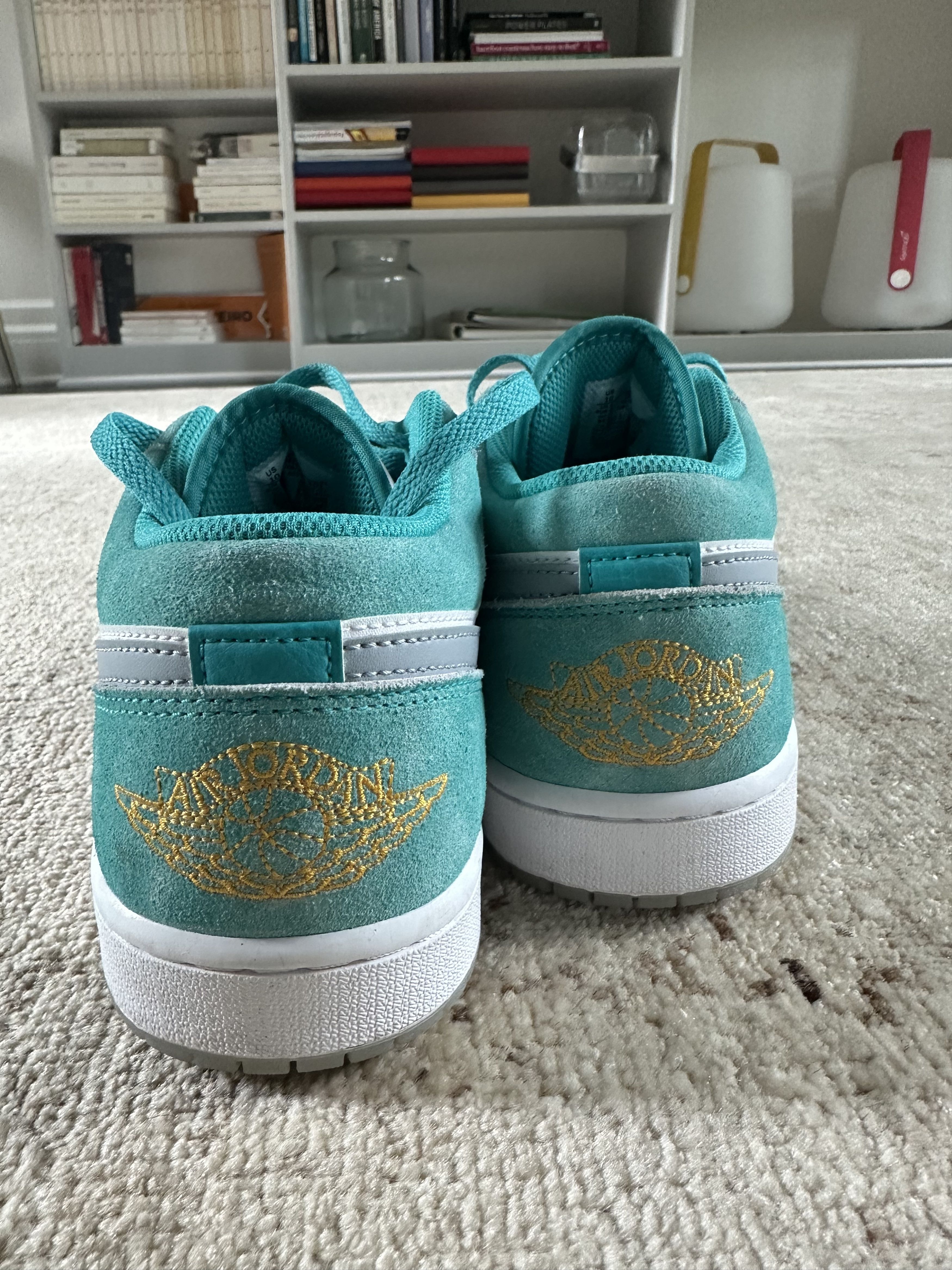 Nike Air Jordan 1 Low 'New Emerald' Size US 10 / EU 43 - 10 Thumbnail