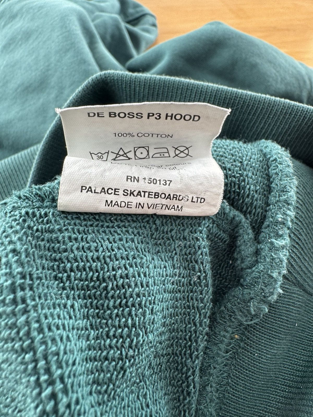Palace Palace Embossed Hoodie XL in Green Size US XL / EU 56 / 4 - 4 Thumbnail