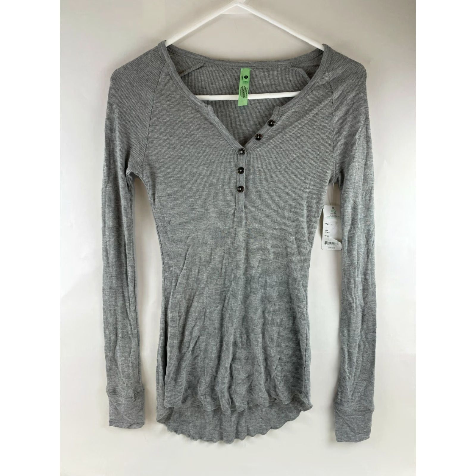 Vintage Honeydew Intimates Blouse Women's Size XS Gray V-Neck 1/4 Button Up Long Sleeve NWT Size XS / US 0-2 / IT 36-38 - 2 Thumbnail