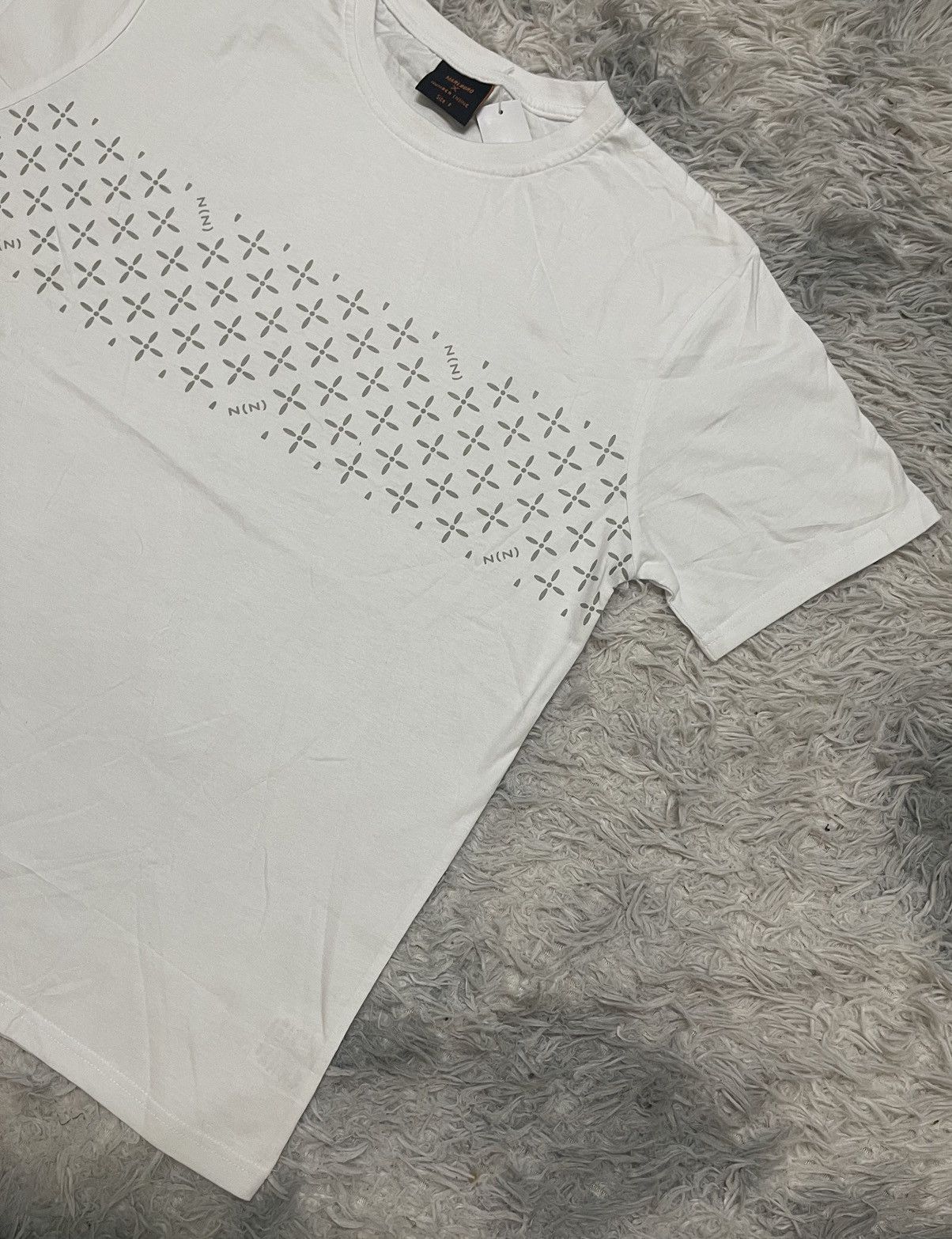 Number (N)ine 2000s (N)UMBER NINE X MARLBORO MONOGRAM TEES RARE Size US L / EU 52-54 / 3 - 4 Thumbnail