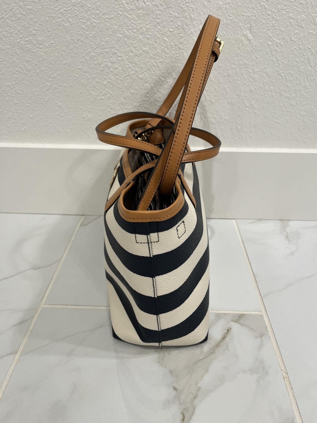 Tory Burch Tory Burch Kerrington Tote Navy/White Stripe Size ONE SIZE - 3 Thumbnail