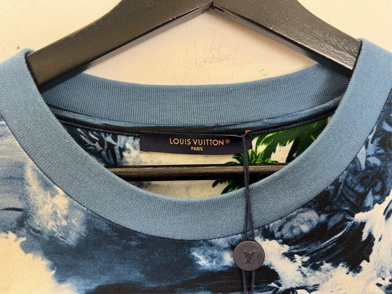 Louis Vuitton Louis Vuitton Coconut Tree Surf Print Short Sleeve Size US L / EU 52-54 / 3 - 5 Thumbnail