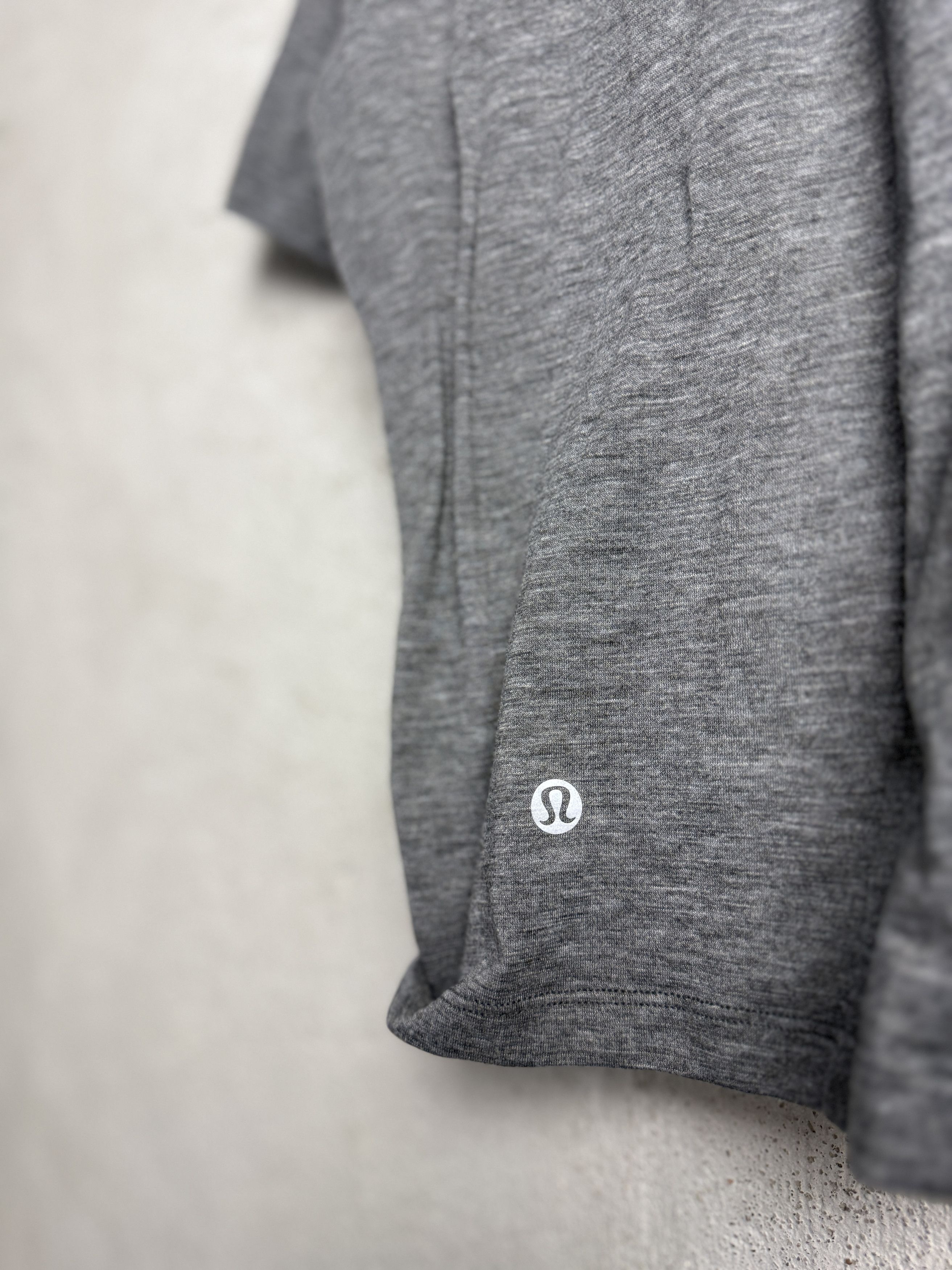 Lululemon Lululemon tied t-shirt tee casual sport gym yoga pilates Size S / US 4 / IT 40 - 5 Thumbnail