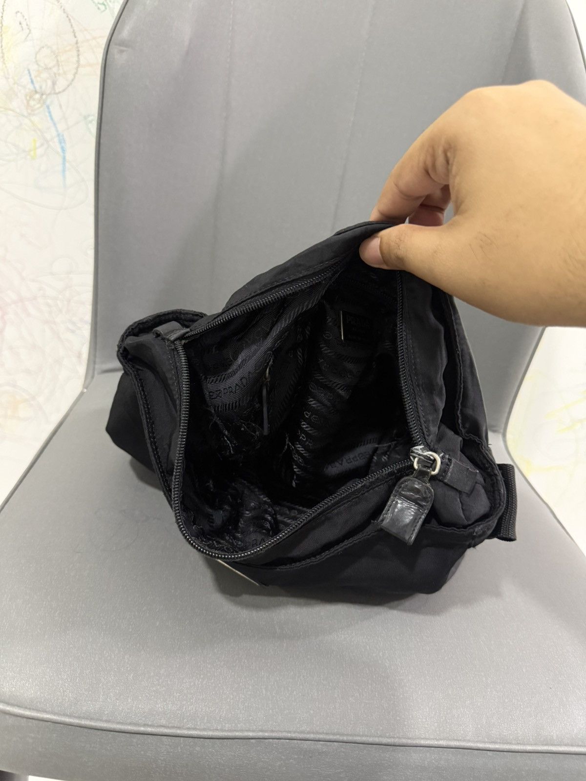Prada Vintage Prada Black Medium Sling Shoulder Nylon Bag Size ONE SIZE - 9 Thumbnail