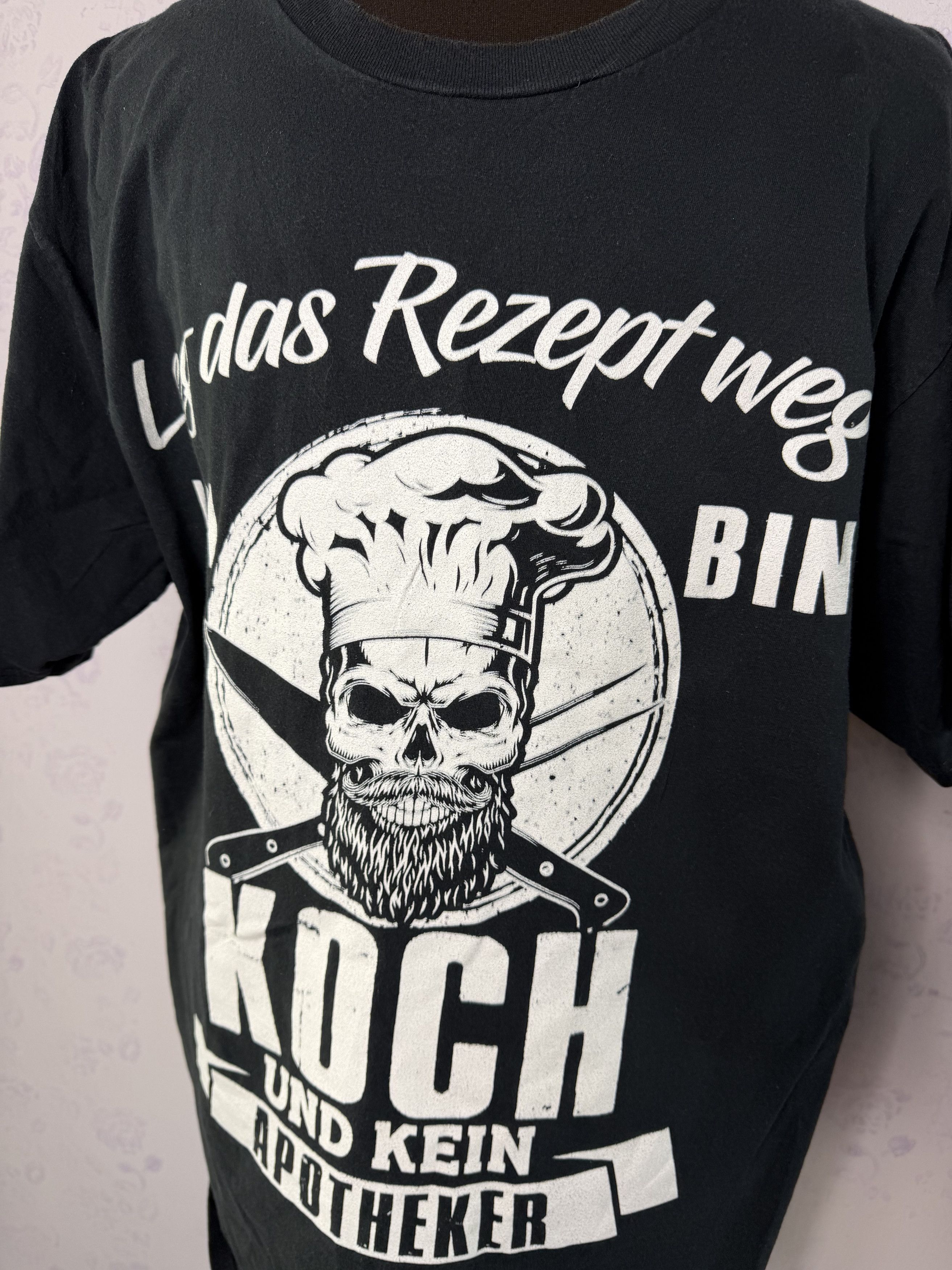 Fruit Of The Loom Black Skull Graphic Tee Faded Wash Vintage Style L Size US L / EU 52-54 / 3 - 2 Thumbnail