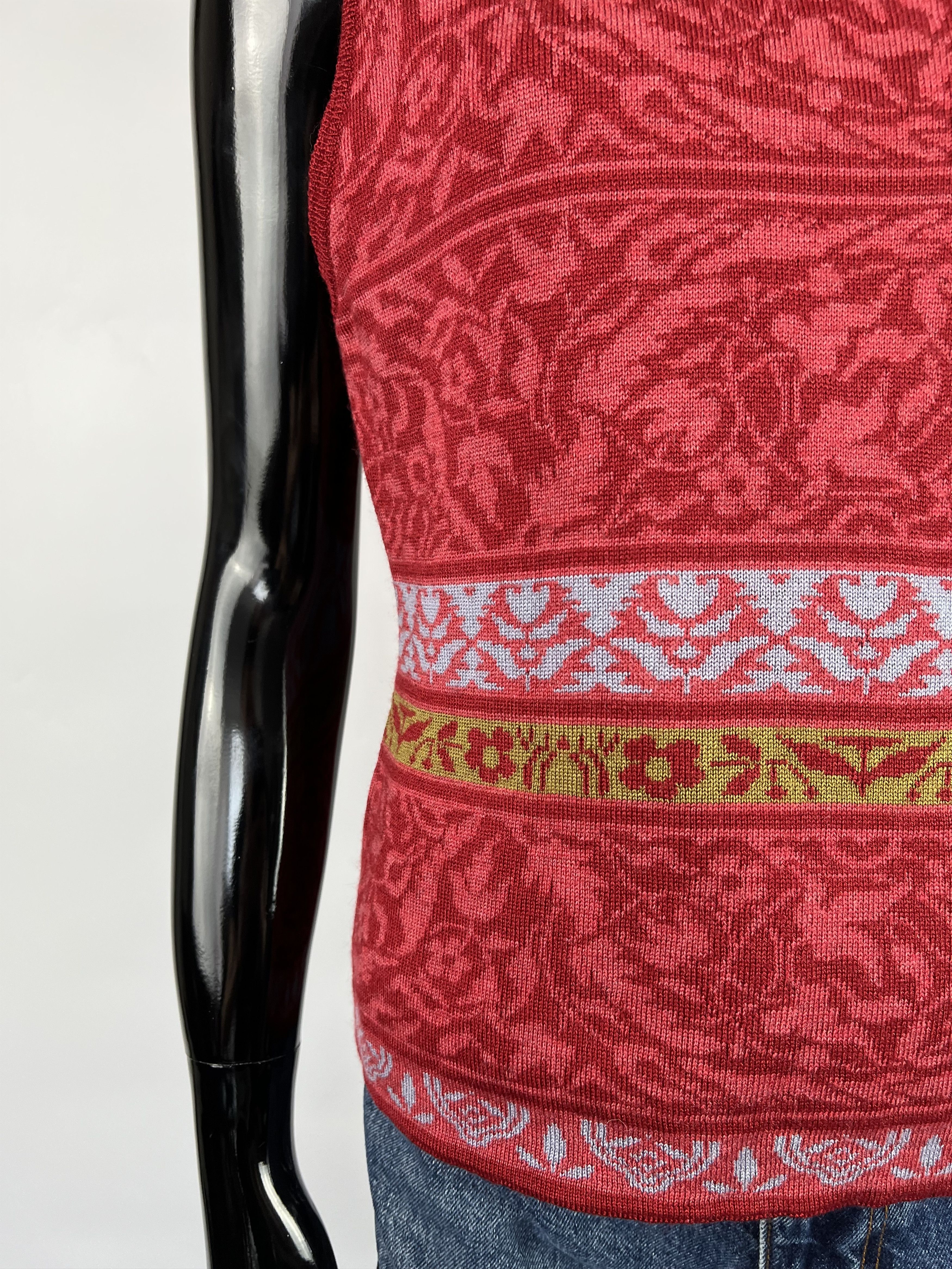 Designer Oleana Norway Floral Wool Silk Knit Top Vest Size XS/S Size S / US 4 / IT 40 - 8 Thumbnail