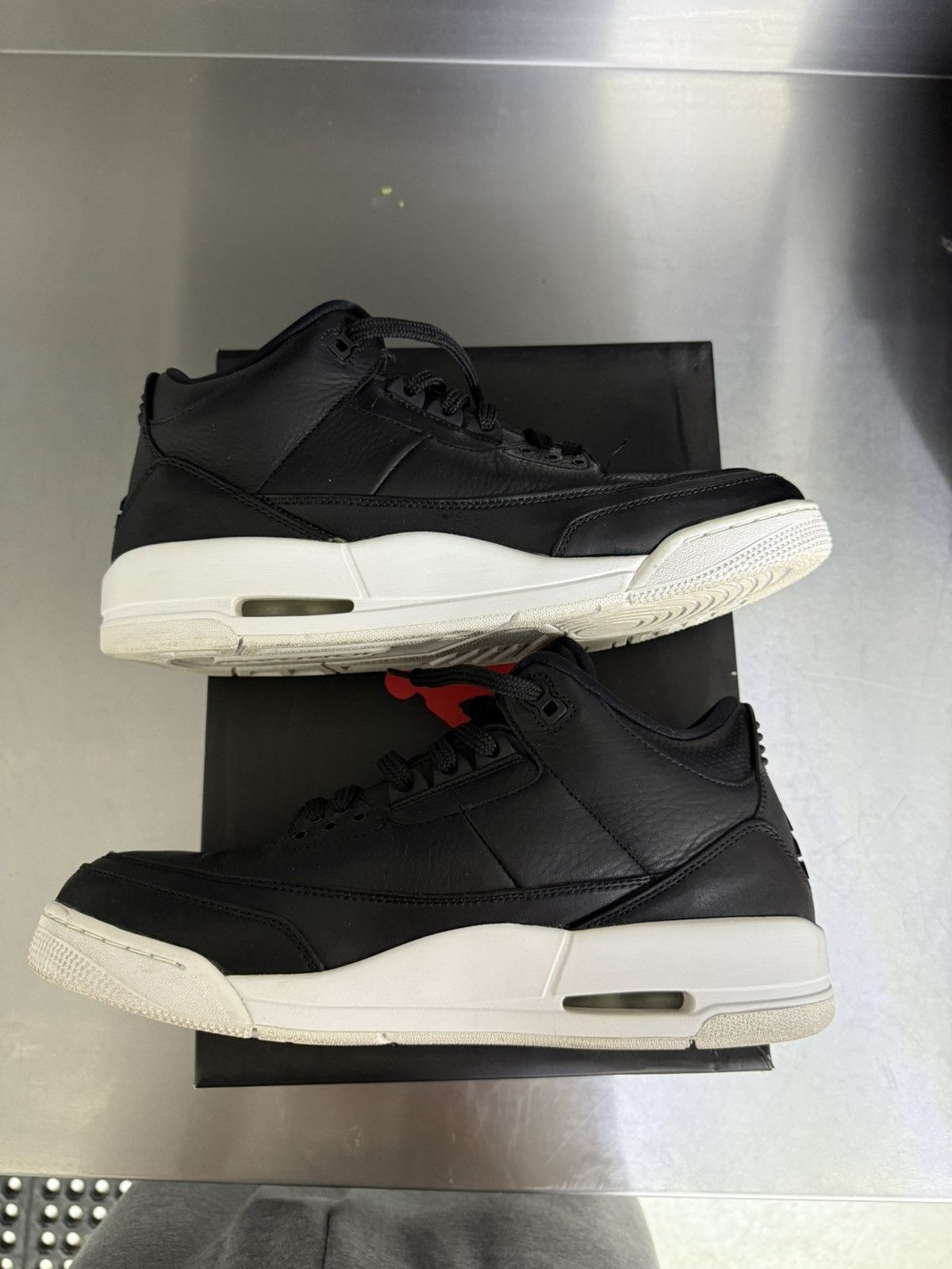 Jordan Brand Jordan 3 cyber monday Size US 11 / EU 44 - 3 Thumbnail