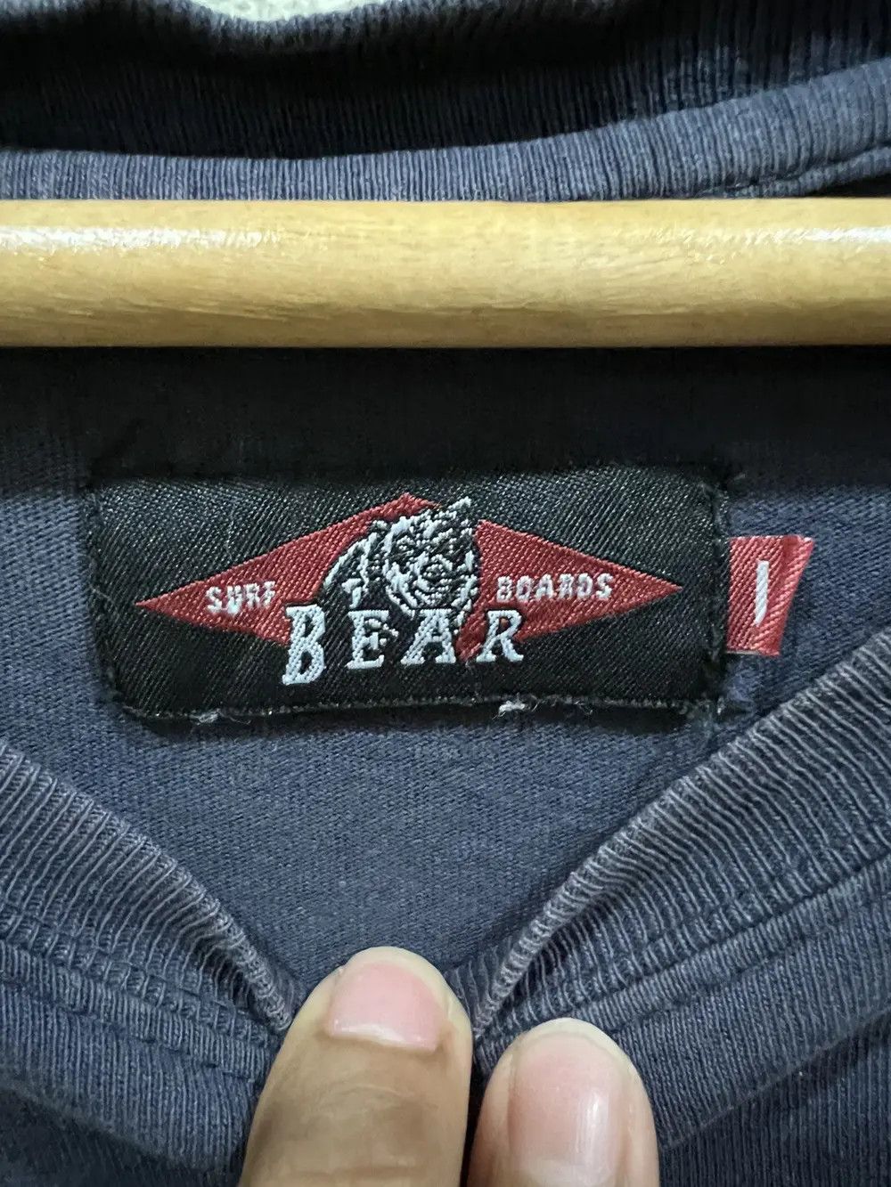 Vintage Vintage Surf Bear Tshirt Size US L / EU 52-54 / 3 - 6 Thumbnail
