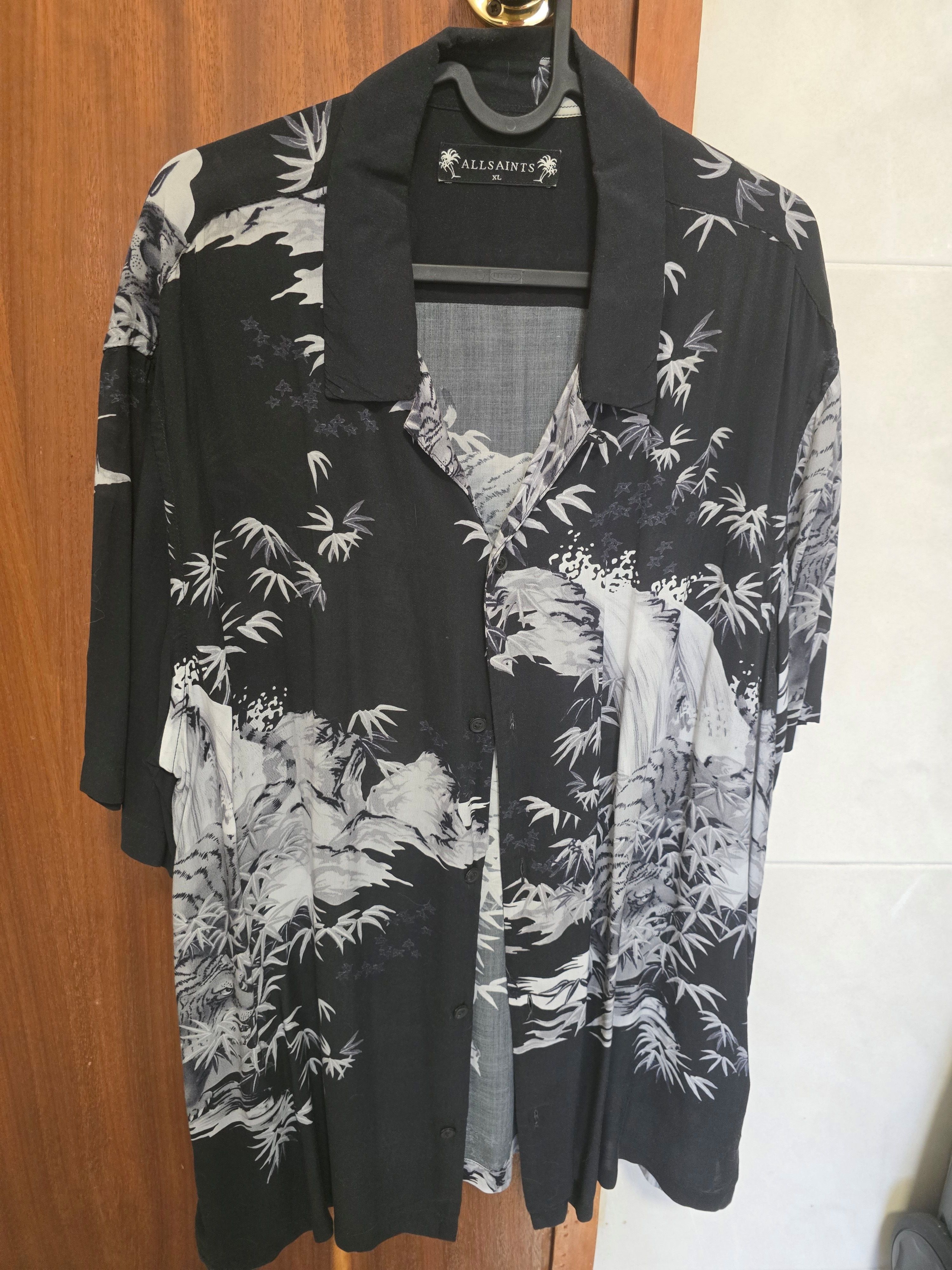 Allsaints Short Sleeve Tiger Hawaiian Shirt Size US XL / EU 56 / 4 - 1 Thumbnail