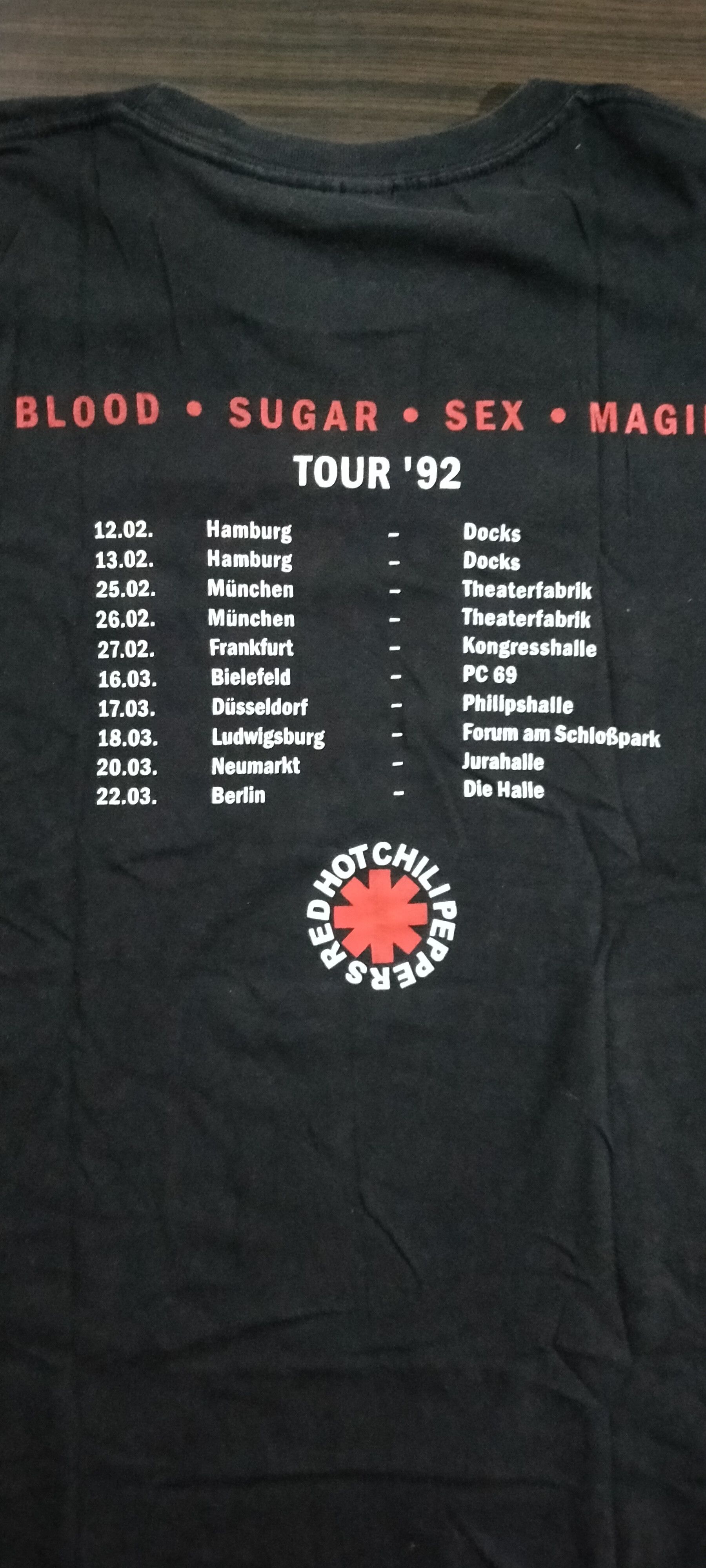 Band Tees × Vintage Red Hot Chili Peppers Tour Size US M / EU 48-50 / 2 - 4 Thumbnail
