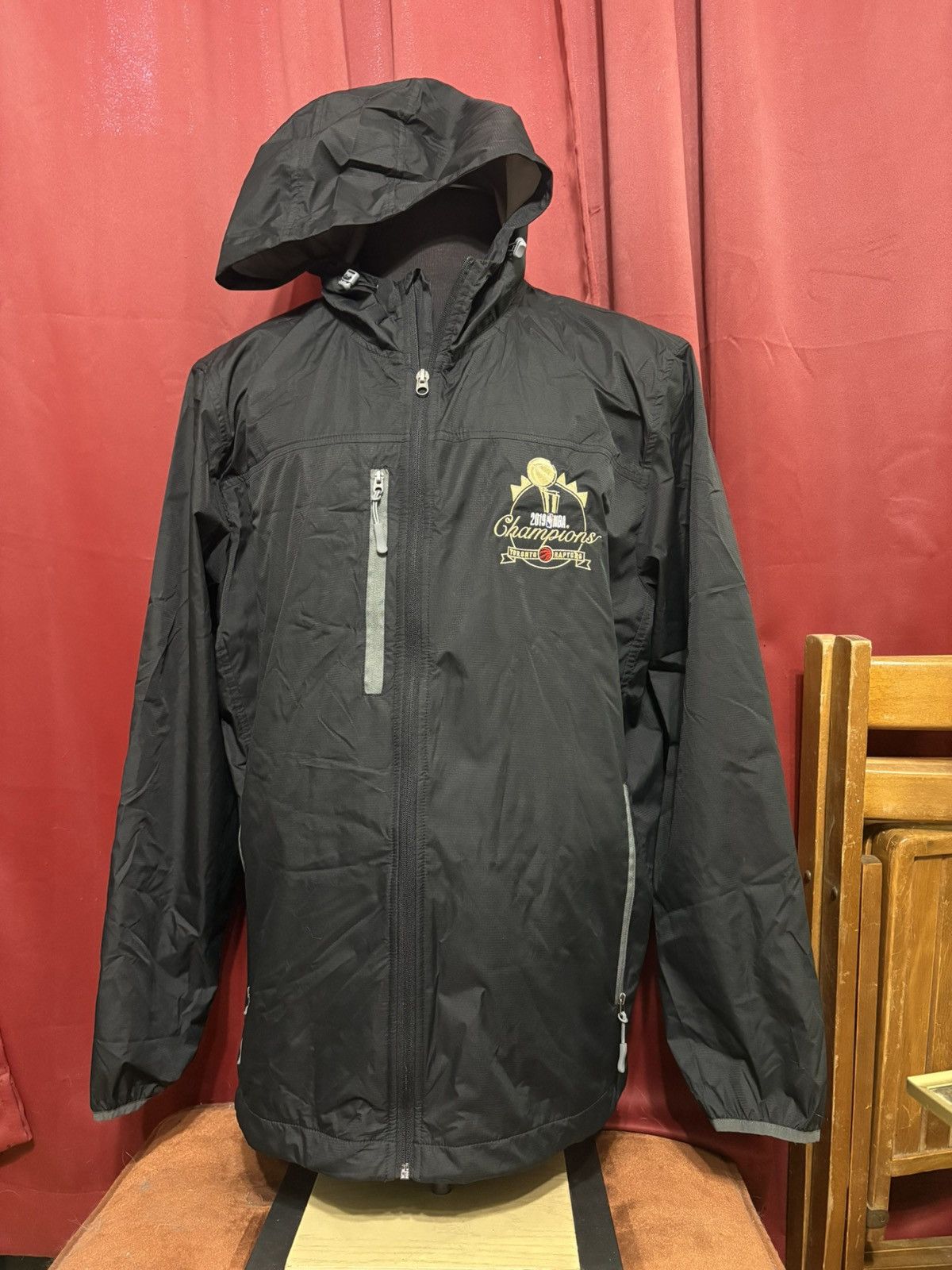 G-III NBA Champions Jacket 2019 Toronto Raptors Finals GII Coat Size US XXL / EU 58 / 5 - 1 Thumbnail