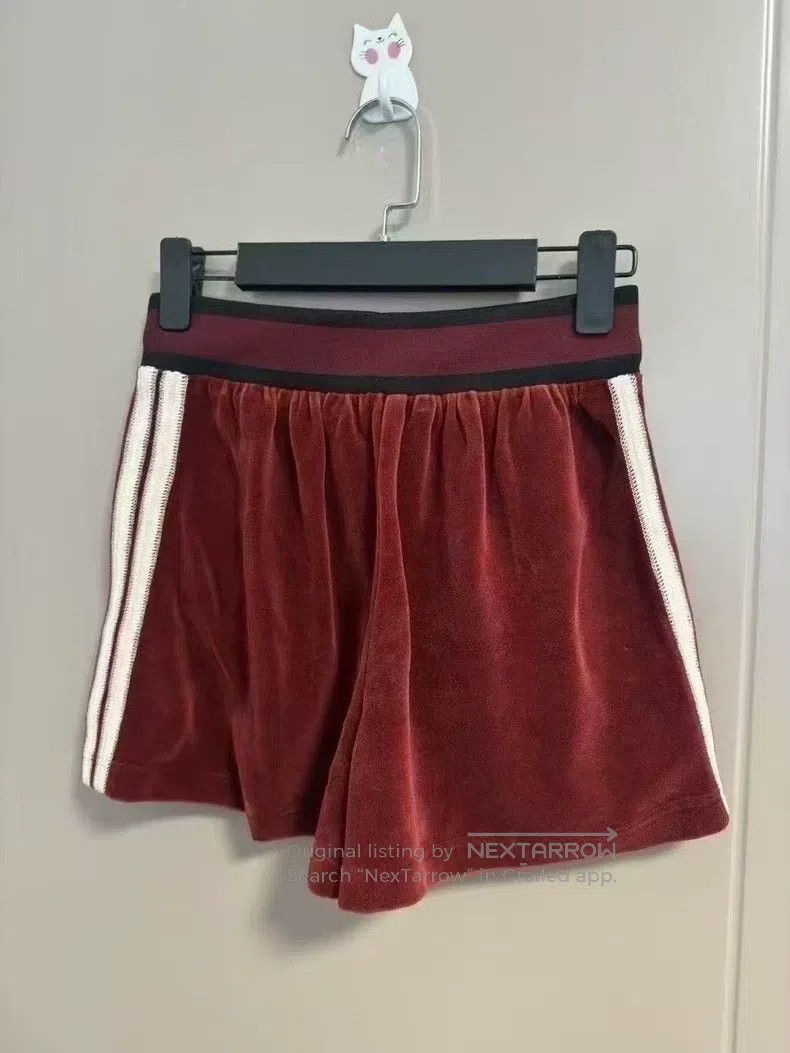 Gucci Gucci SizeXS Co-branded shorts Size US 27 - 2 Thumbnail
