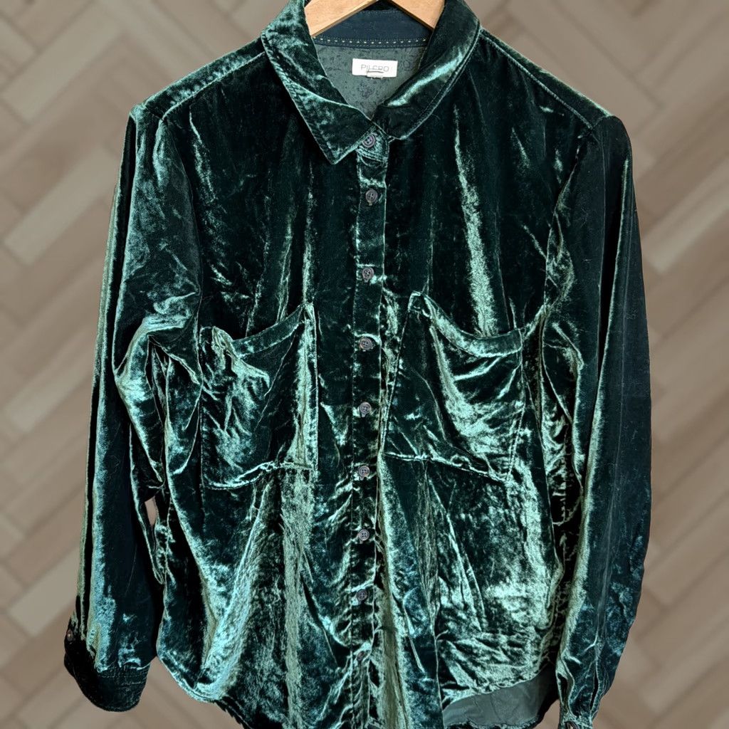 Vintage PILCRO Crushed Velvet Shirt Olive Green Button-Up Long Sleeve Womens MP Velvet Polyamide Viscose Pocketed Size M / US 6-8 / IT 42-44 - 1 Thumbnail