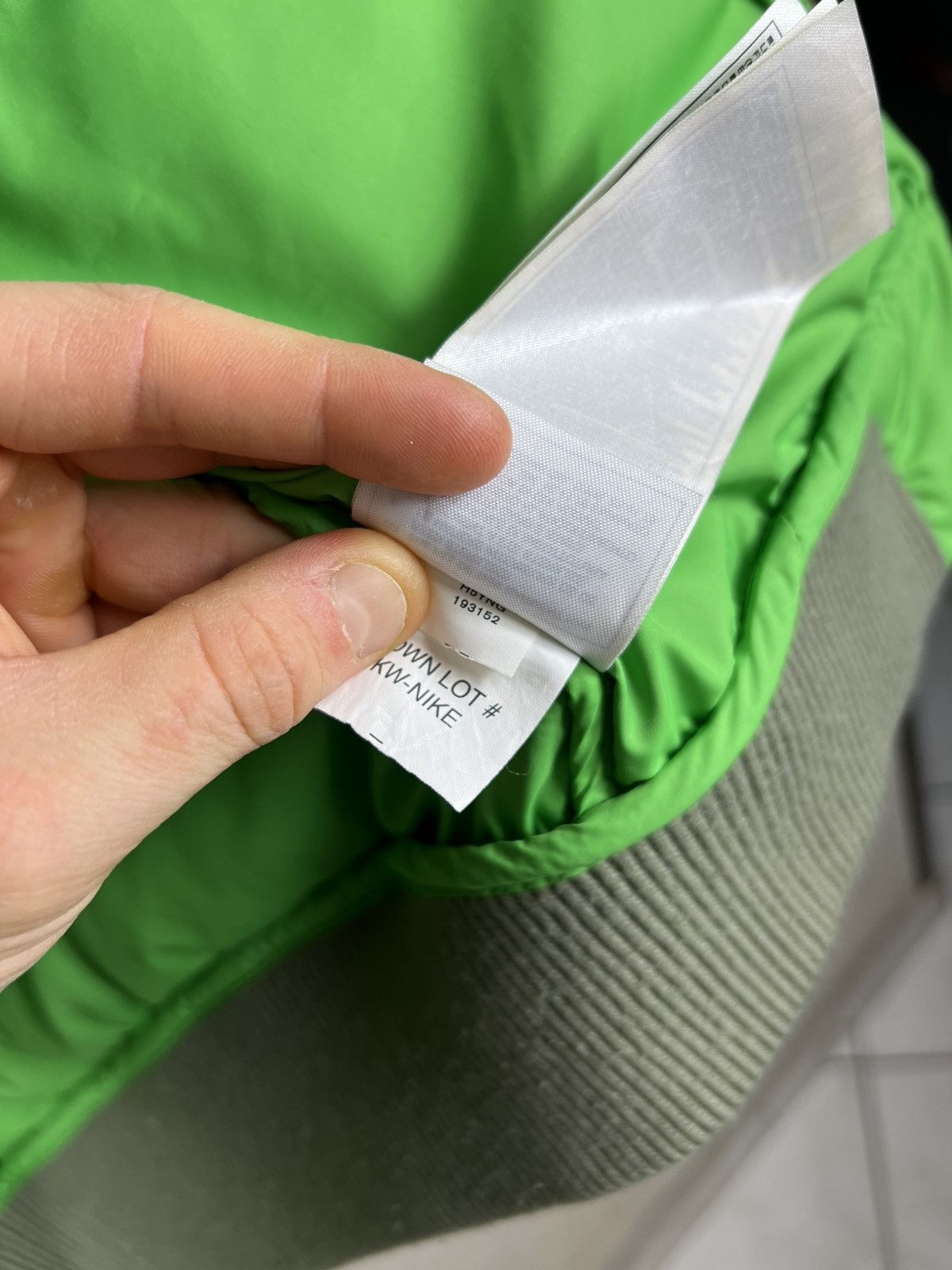Nike ACG Vintage Nike ACG neon green y2k puffer goose down jacket Size US M / EU 48-50 / 2 - 23 Thumbnail