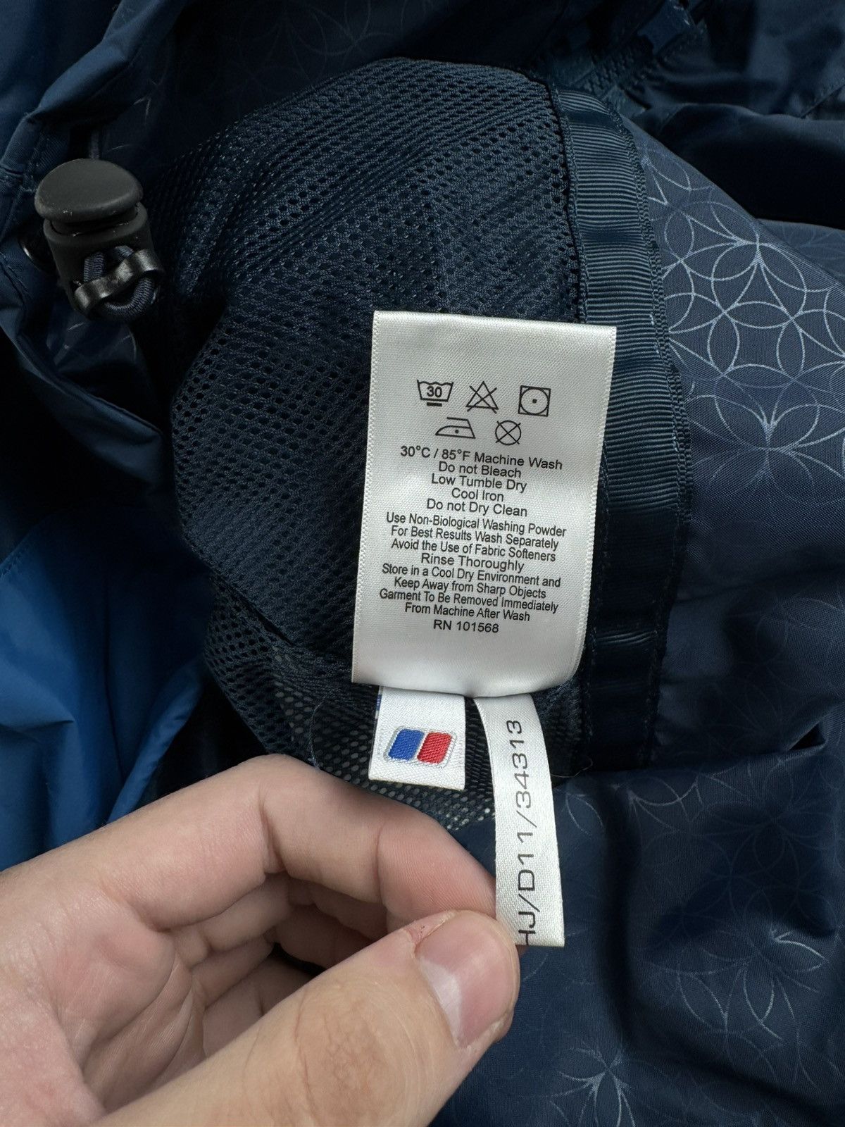 Berghaus Berghaus Aq2 Gorpcore Softshell Polartec Jacket Windbreaker Size M / US 6-8 / IT 42-44 - 14 Thumbnail