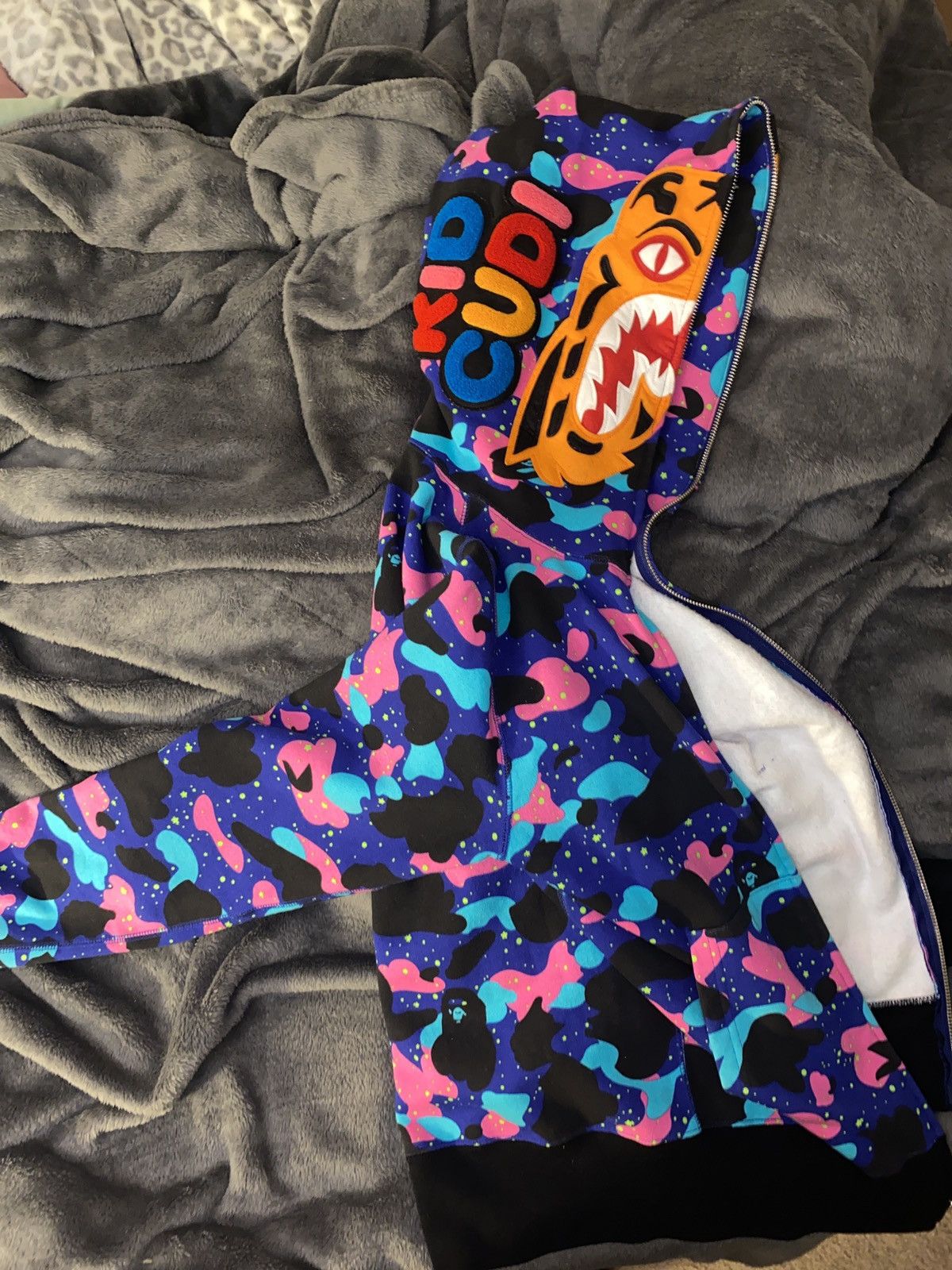 Kid Cudi deals bape hoodie tiger face