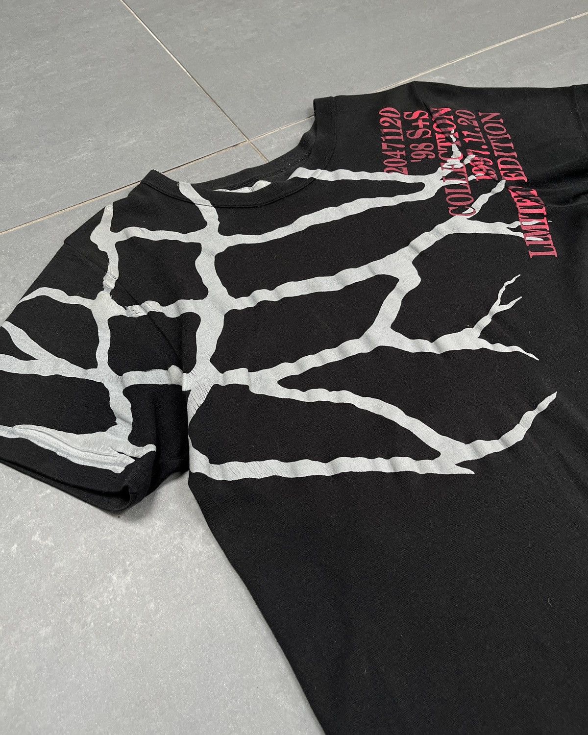 20471120 20471120 SS98 Veins Tee Size US S / EU 44-46 / 1 - 3 Thumbnail