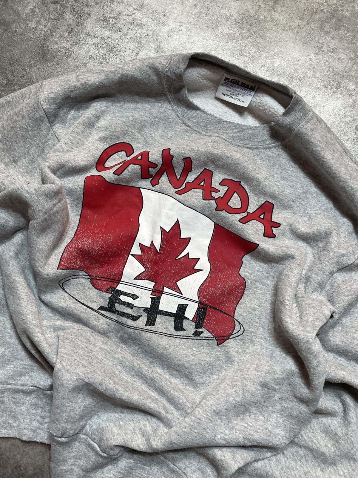 Vintage 🔥RARE🔥Vintage 90s Gildan Made In Canada Sweatshirt Boxy Size US M / EU 48-50 / 2 - 4 Thumbnail