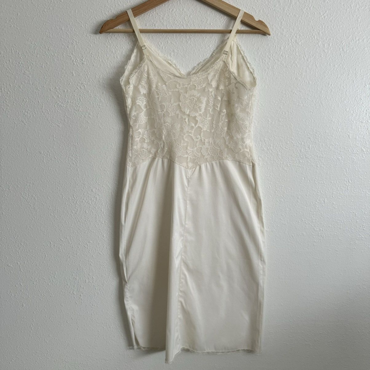 Vintage VANITY FAIR Vintage 50s White Lace Slip Petticoat Dress Size S / US 4 / IT 40 - 5 Thumbnail