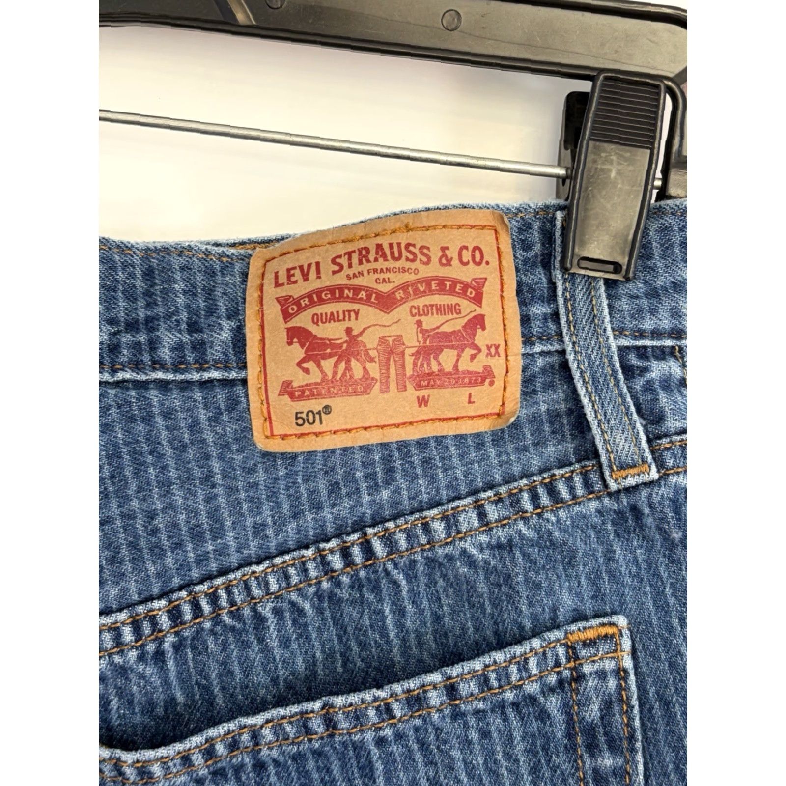 Levi's Levi's 501 Button Fly Jean Shorts Blue Denim Women's 26 Regular 5-Pocket Cowgirl Button Size 26" / US 2 / IT 38 - 5 Thumbnail