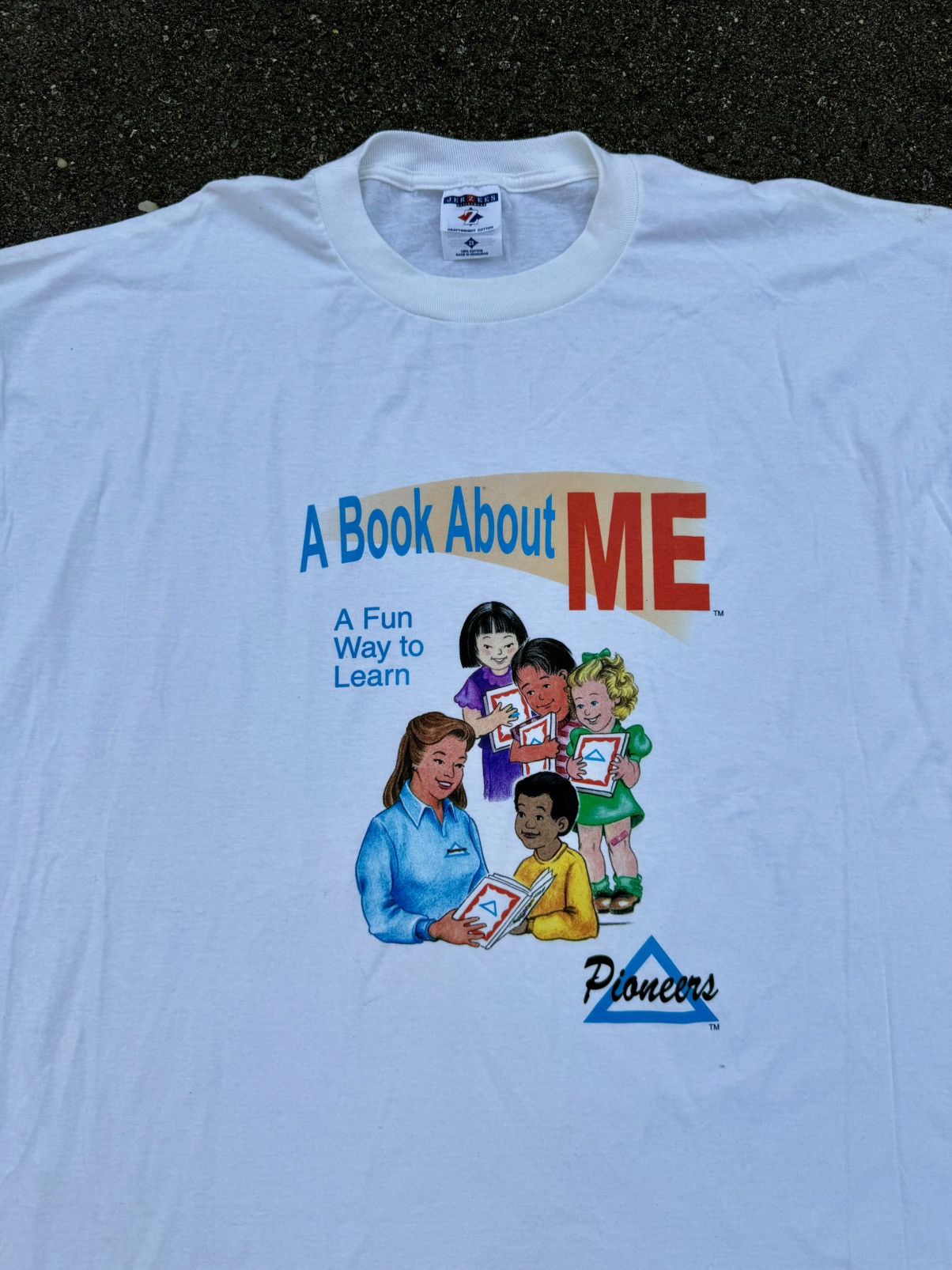 Jerzees VINTAGE Steven Rhodes “A Book About Me” Comedy Graphic Shirt Size US XXL / EU 58 / 5 - 2 Thumbnail