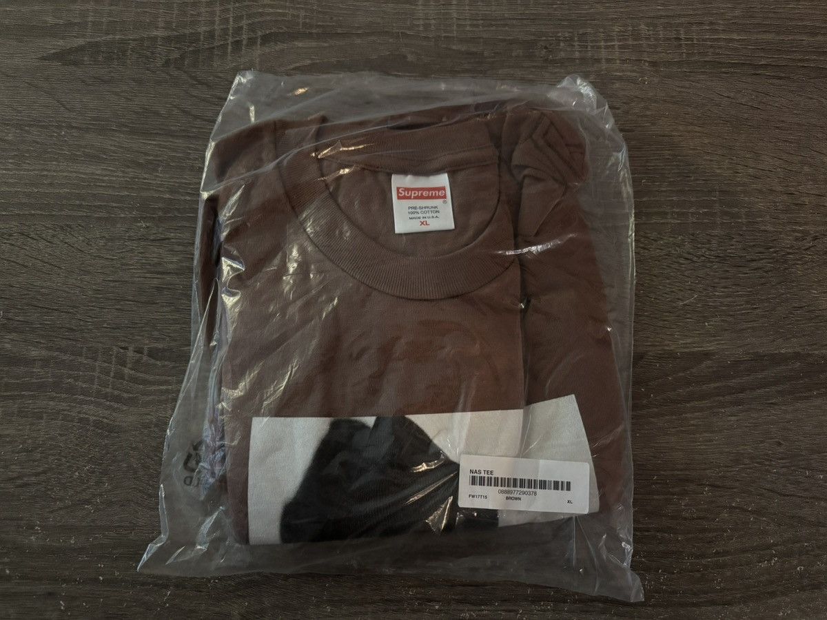 Supreme Supreme Nas Tee Brown FW17 Size US XL / EU 56 / 4 - 2 Thumbnail