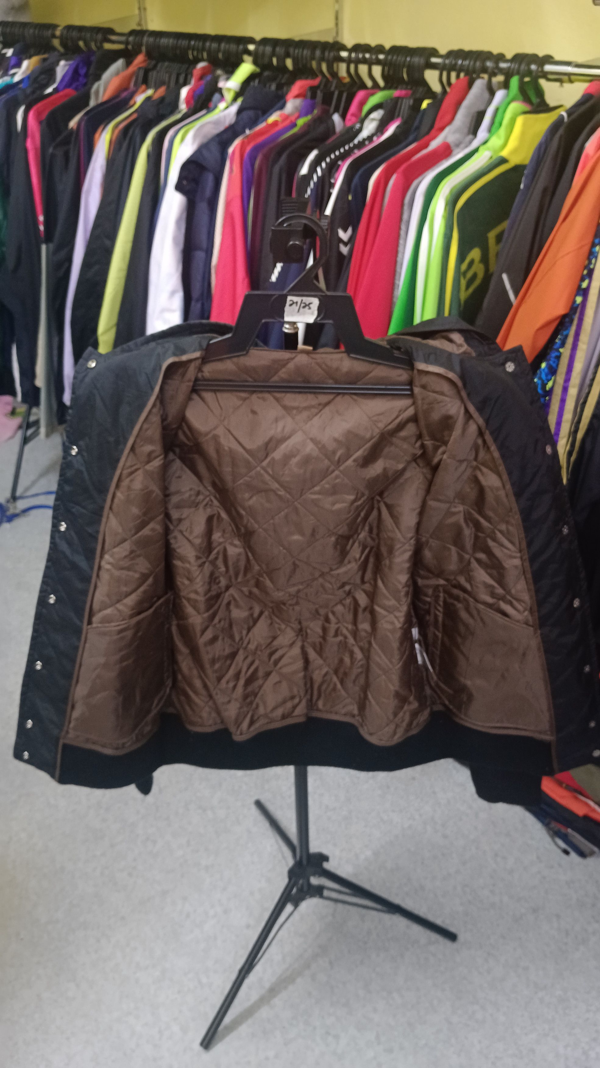 Japanese Brand Vintage Uniqlo Snap Button Up Quilted Jacket Size US L / EU 52-54 / 3 - 6 Thumbnail