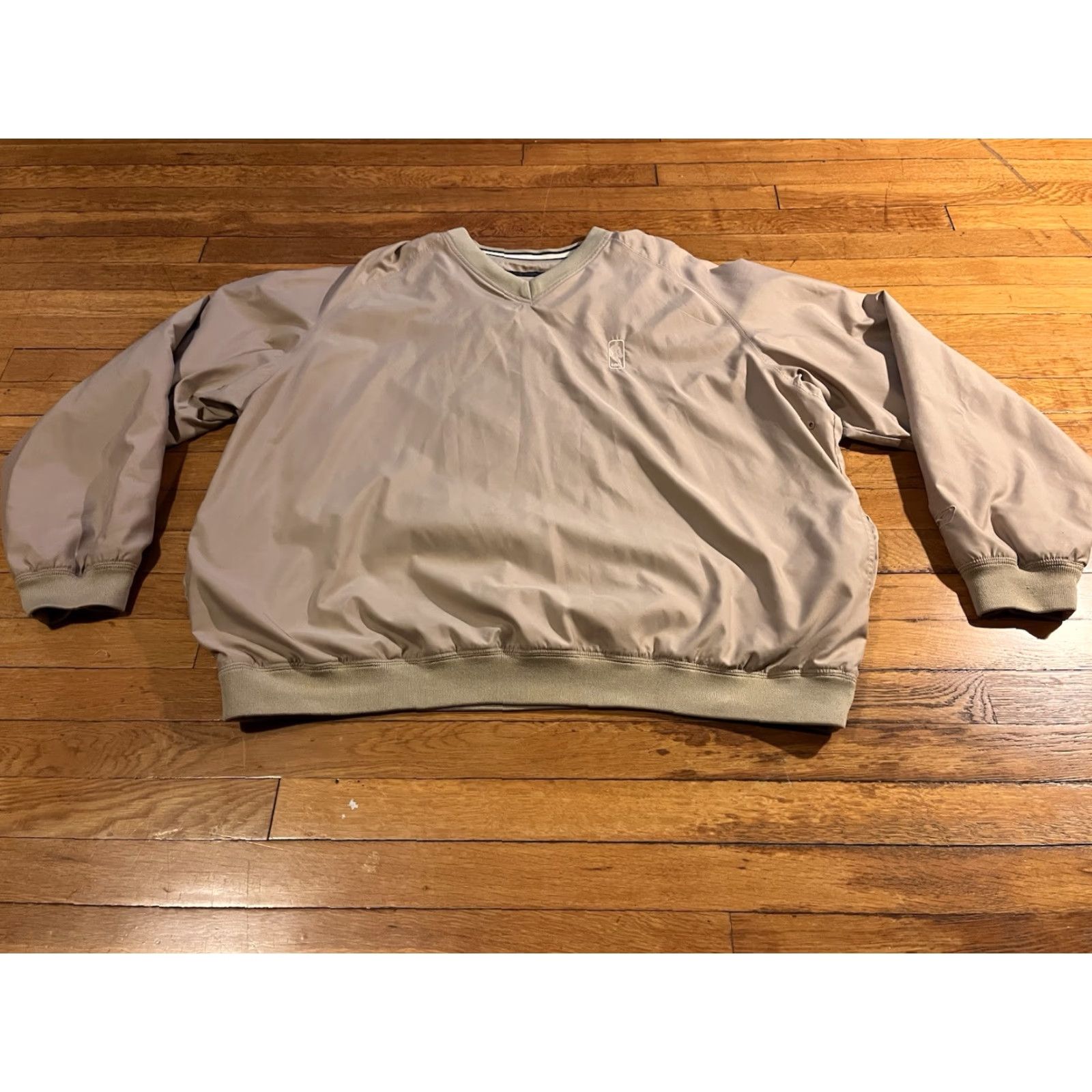 Reebok VINTAGE Reebok Golf NBA Logo Windbreaker Jacket Men's 2XL Beige Size US XXL / EU 58 / 5 - 2 Thumbnail