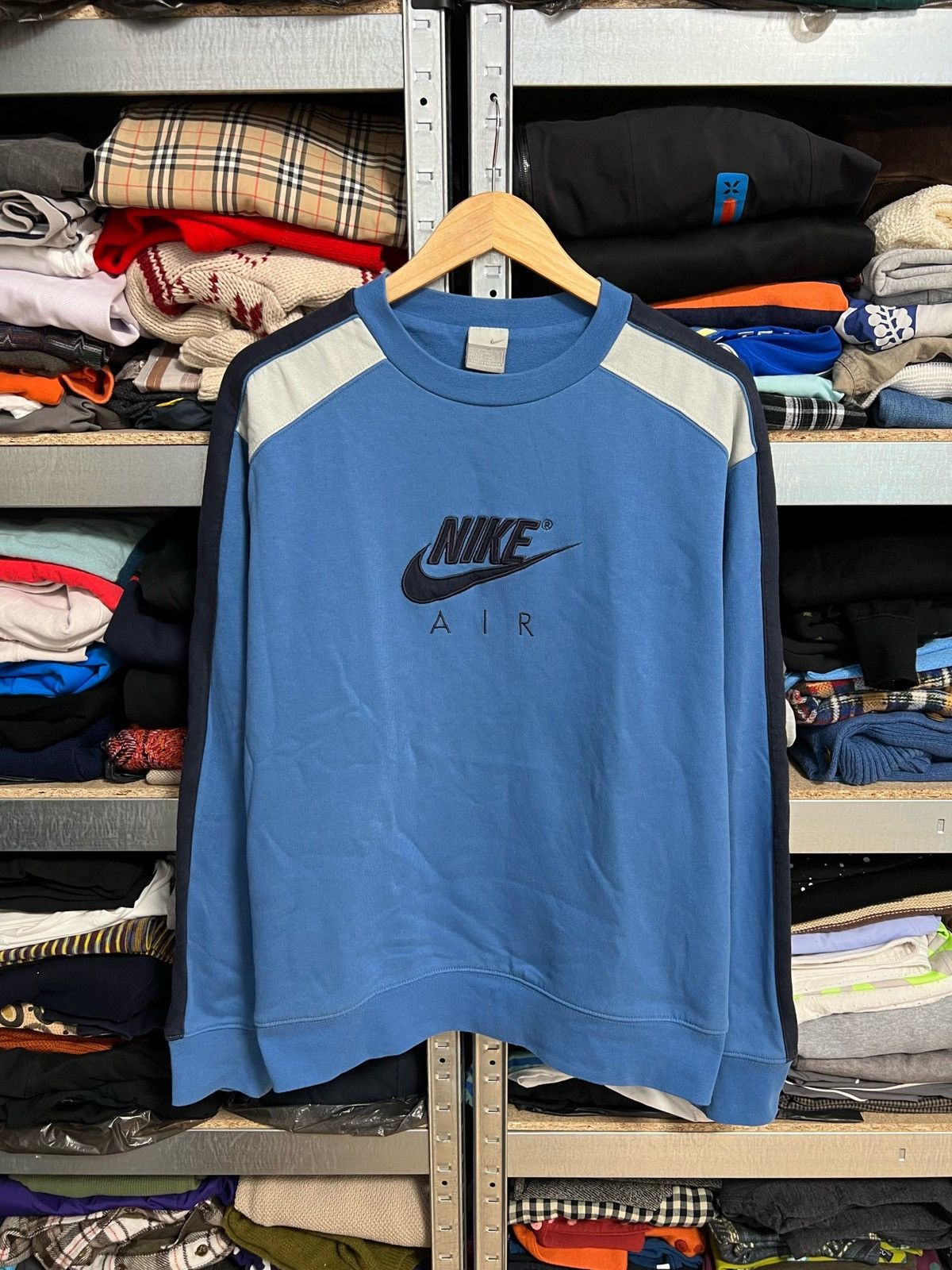 Nike × Vintage Vintage Nike Air Sweatshirt Big Central Logo Y2K Size XL Size US XL / EU 56 / 4 - 1 Thumbnail