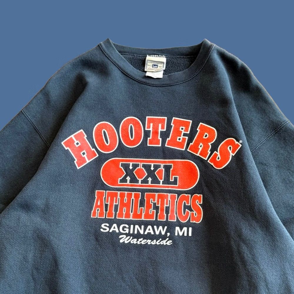 Lee VINTAGE Hooters Athletics Crewneck Sweatshirt Large Heavyweight Black 90s Mens Size US L / EU 52-54 / 3 - 1 Thumbnail