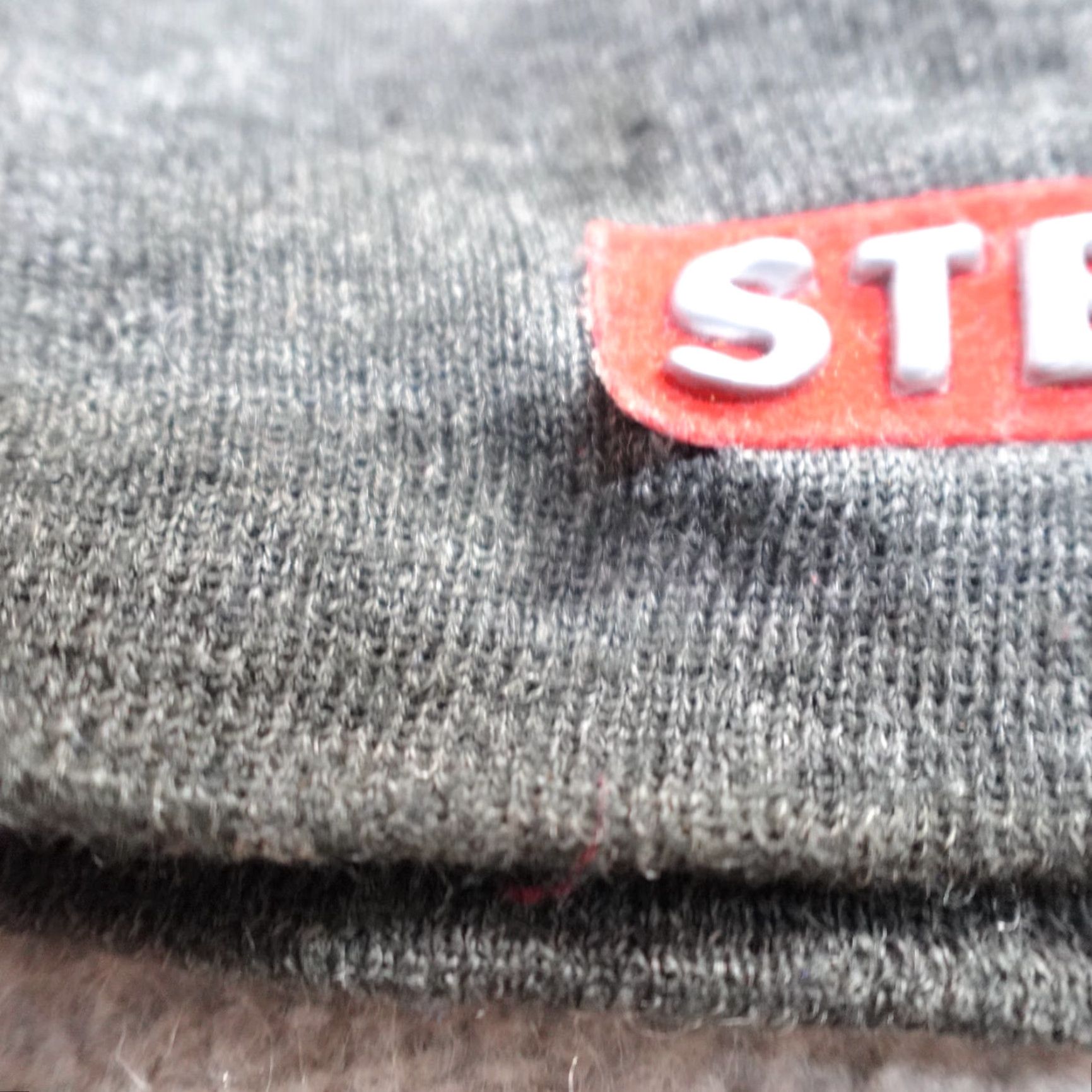 The North Face VINTAGE The North Face Beanie Hat Men's One Size Gray Beanie Size ONE SIZE - 3 Thumbnail