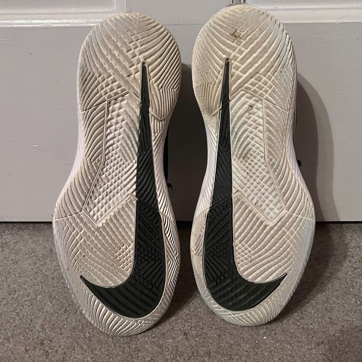Nike NikeCourt Air Zoom Vapor Pro Women’s Black Tennis Shoes Size US 7 / IT 37 - 9 Thumbnail