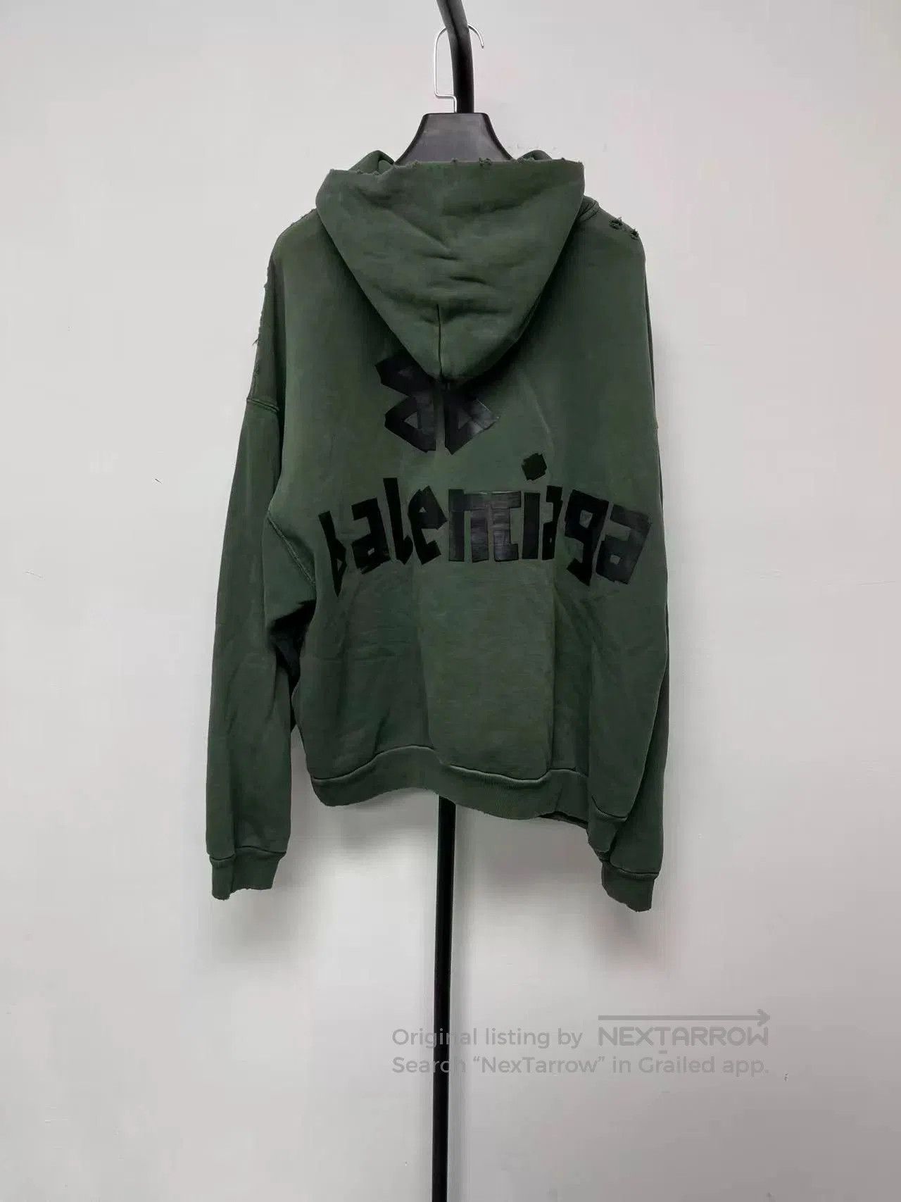 Balenciaga Balenciaga Logo Print Oversized Men's Hoodie. Size US M / EU 48-50 / 2 - 2 Thumbnail
