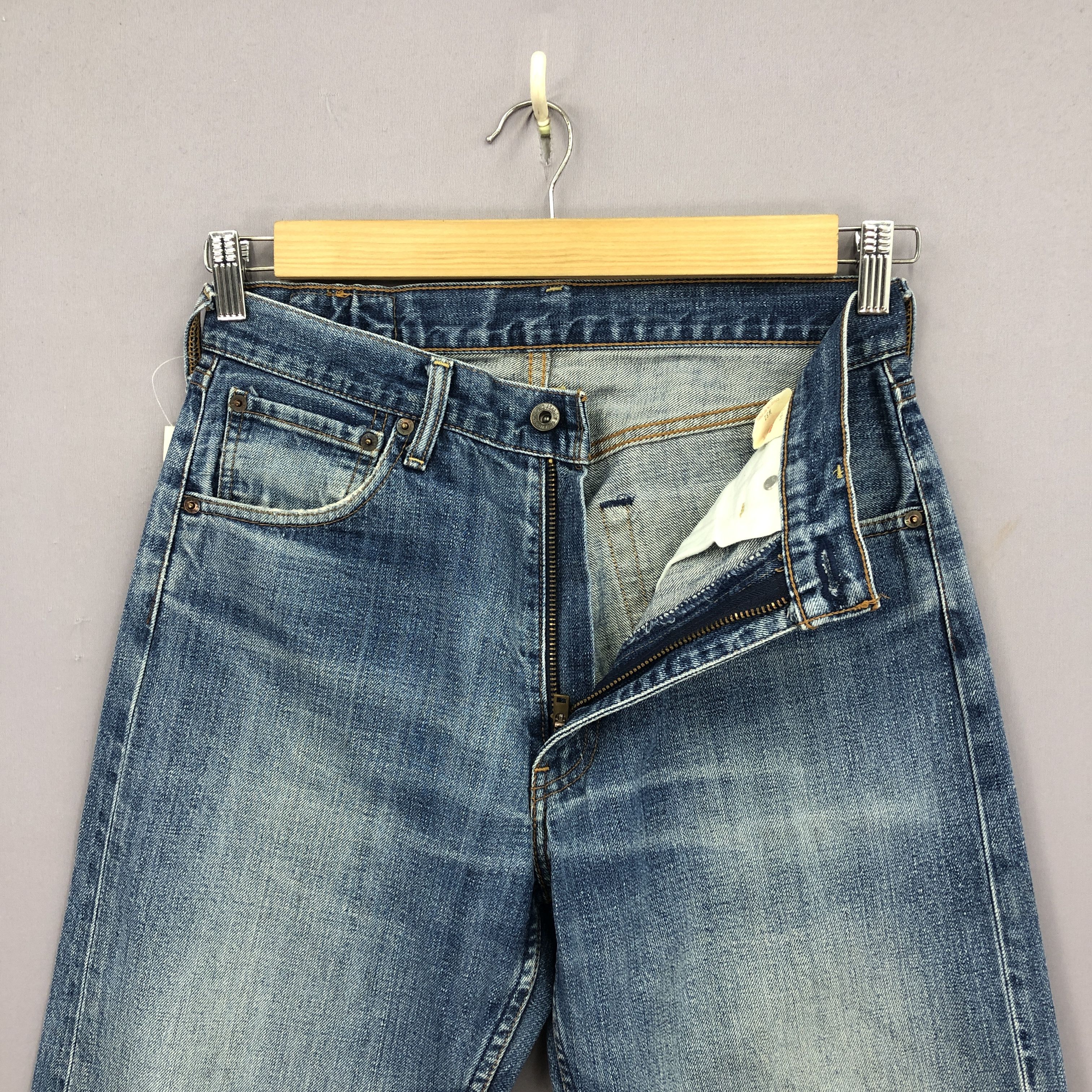 Levi's Vintage Levis Faded Light Wash Jeans Ripped Denim BS45642 Size 28" / US 6 / IT 42 - 5 Thumbnail